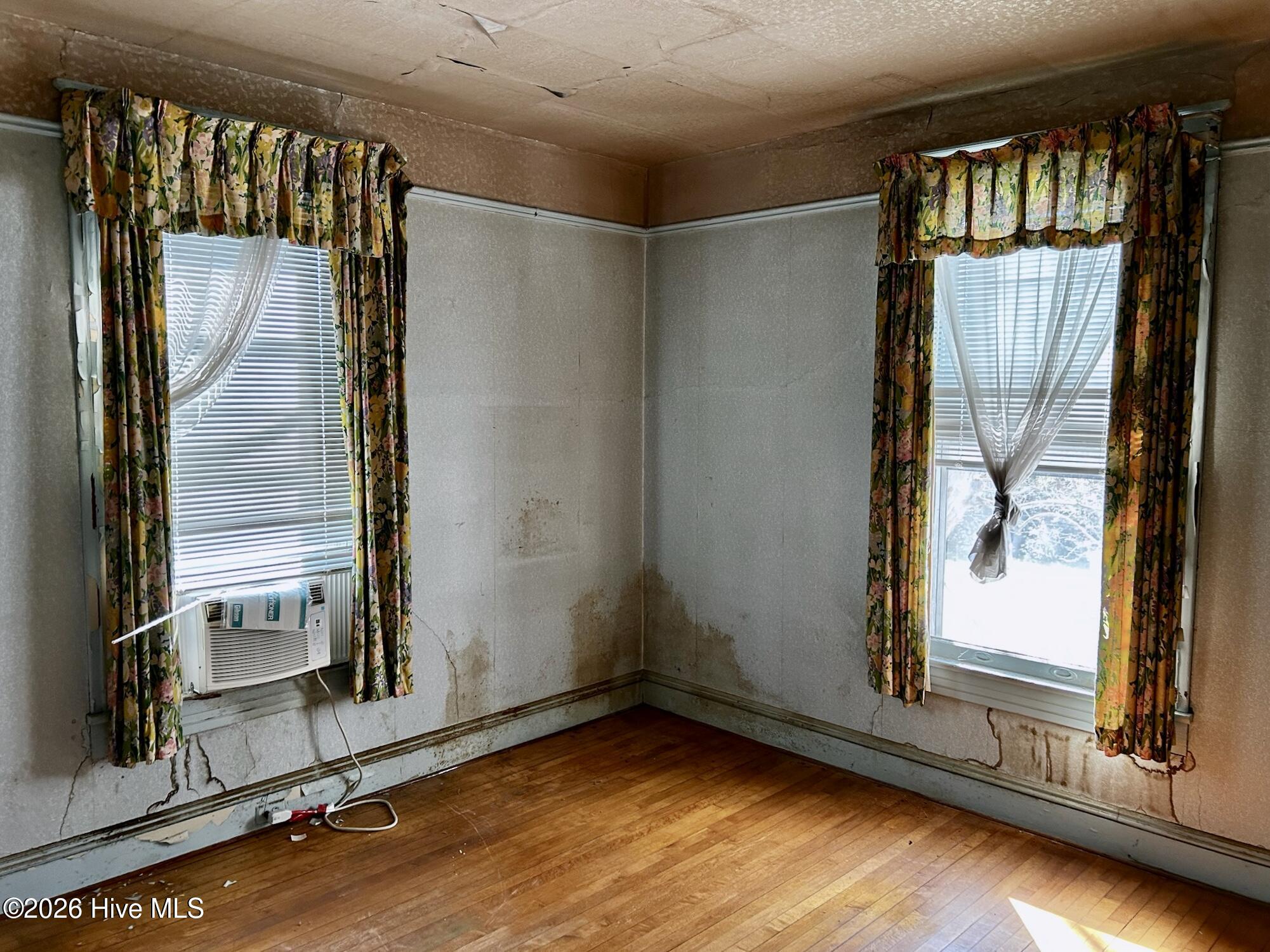 514 E Washington Street Property Photo 31