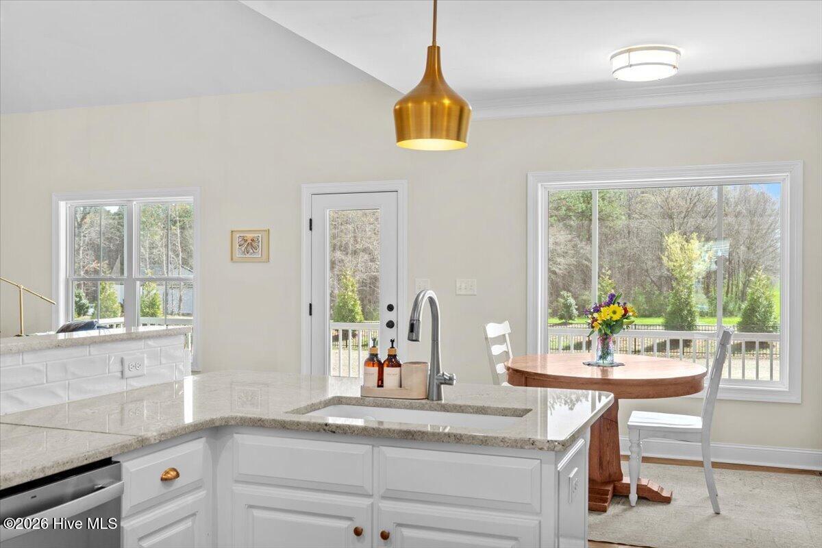 5749 Harvest Ridge Road Property Photo 8
