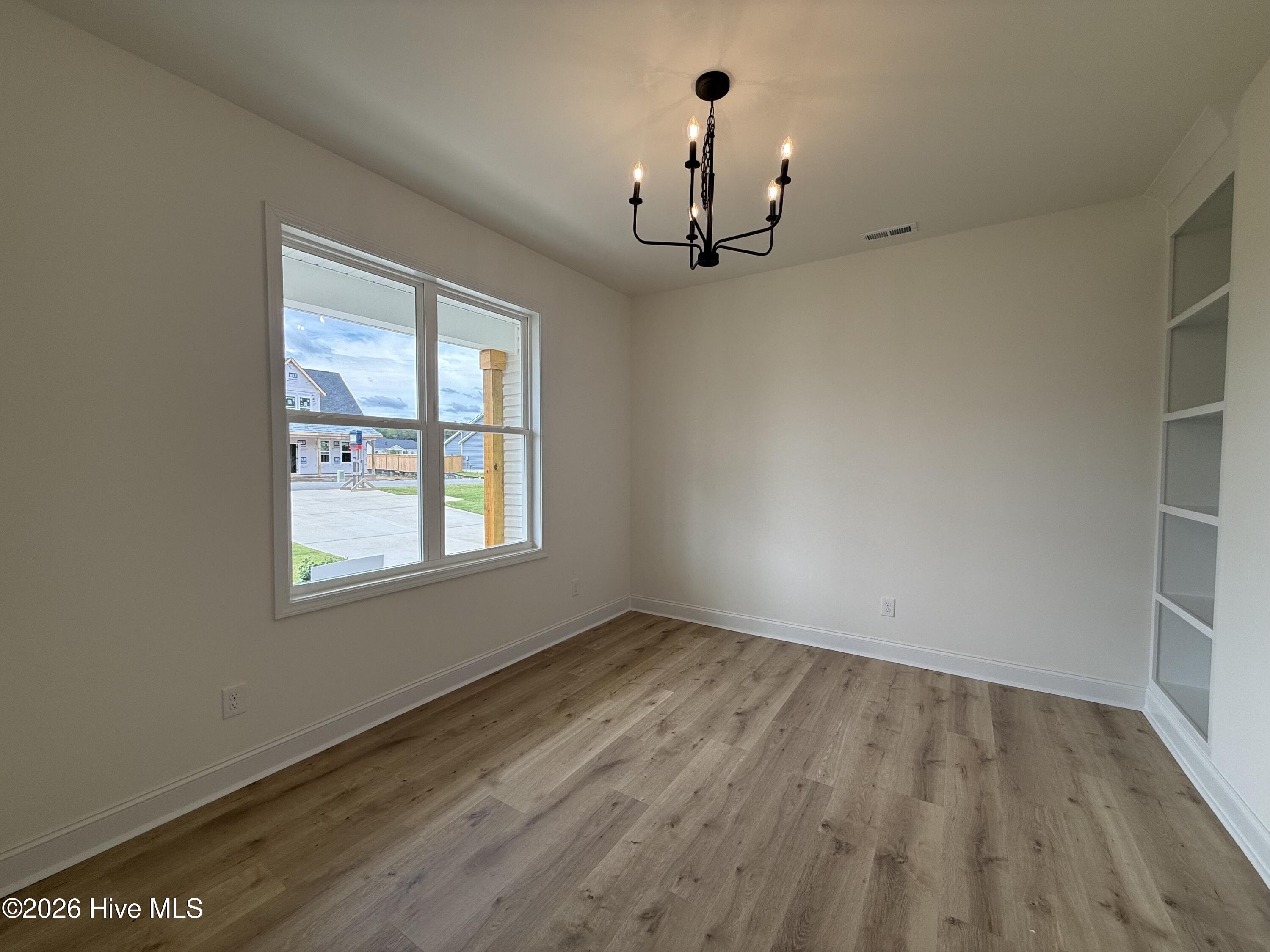137 Cardovia Way Property Photo 5