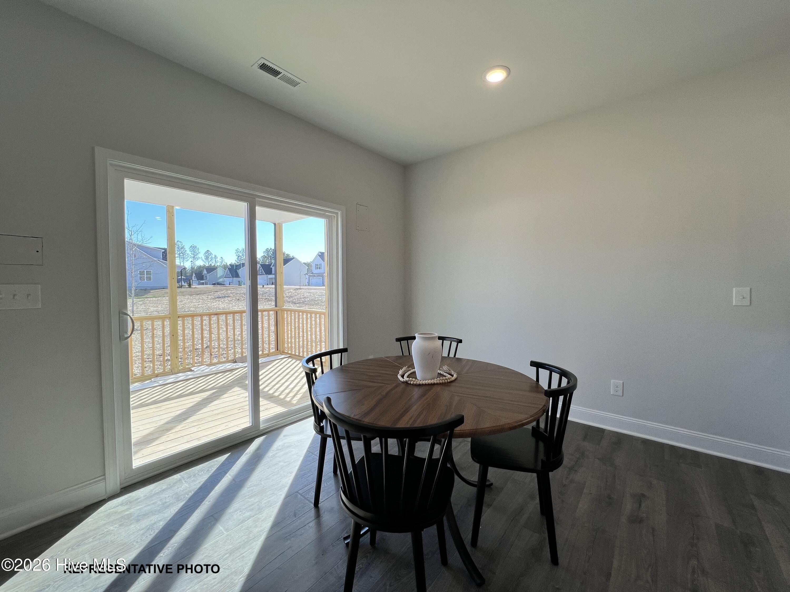 75 Cardovia Way Property Photo 4
