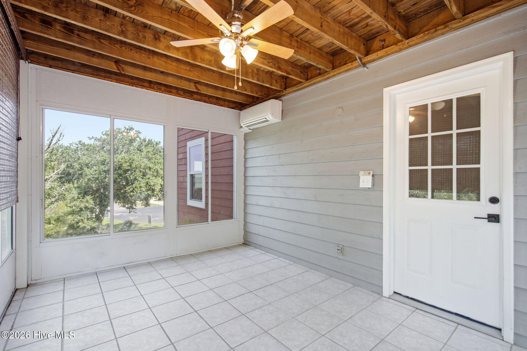 121 Seagull Court Property Photo 34