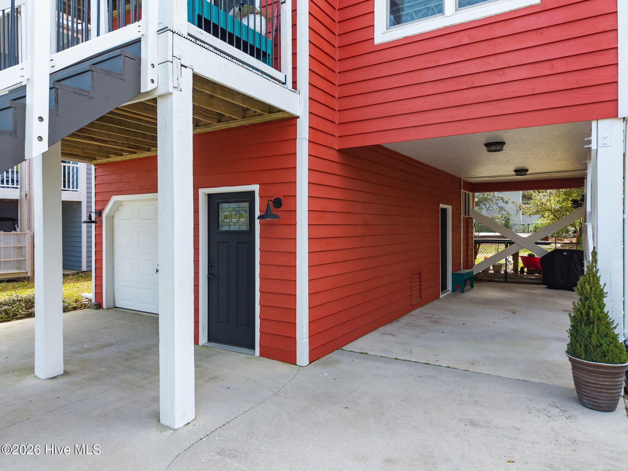121 Seagull Court Property Photo 44