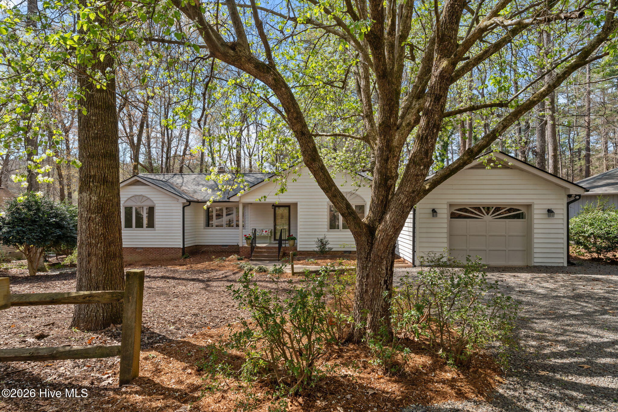 512 Argyll Drive Property Photo 2