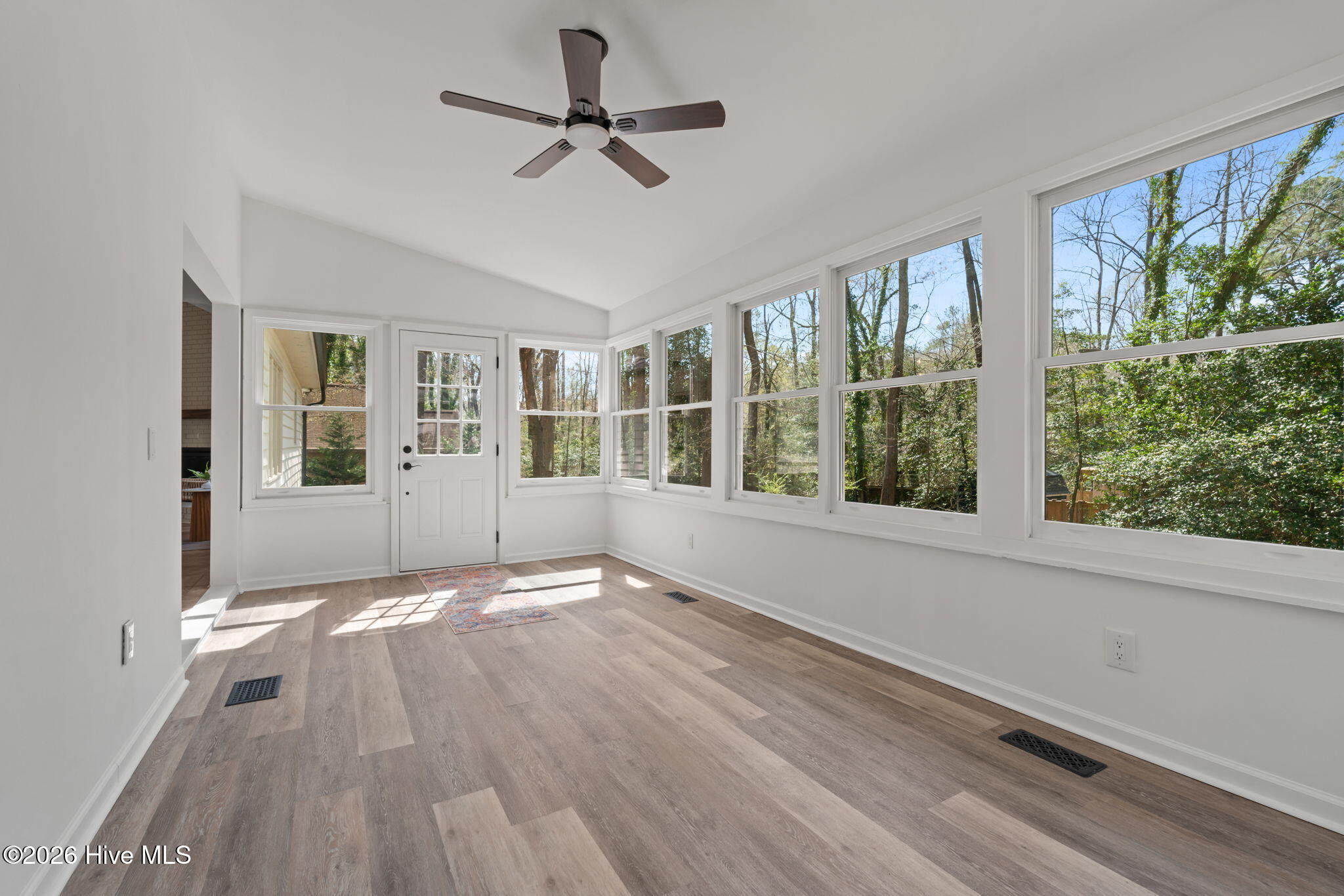 512 Argyll Drive Property Photo 12