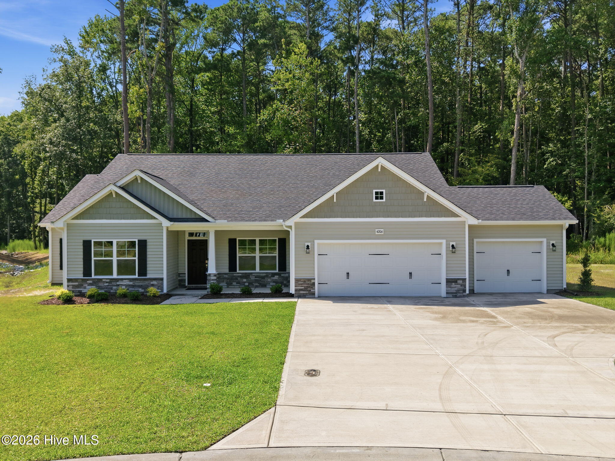 4206 Tinsley Court Property Photo 1