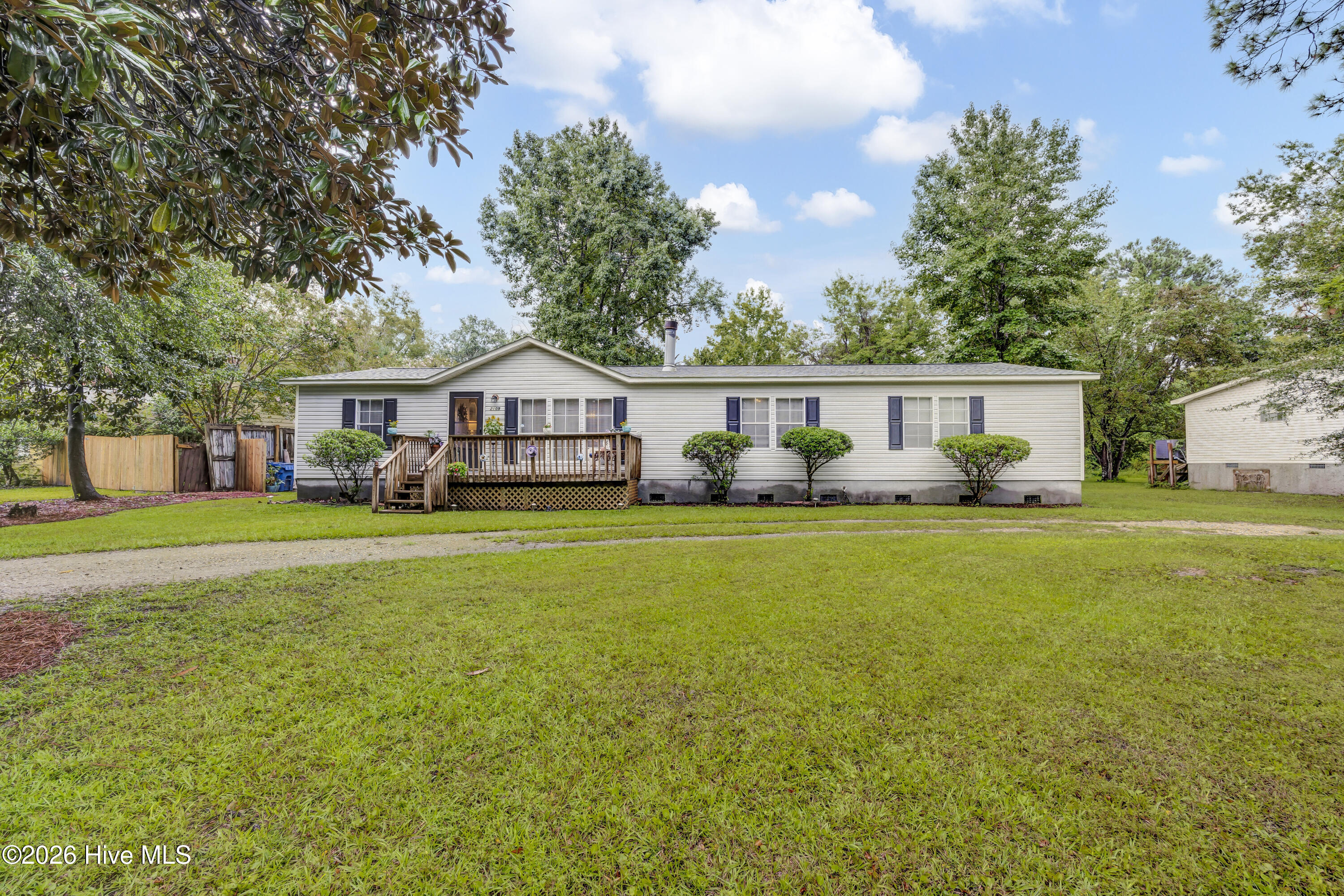 2109 E Lake Shore Drive Property Photo 1