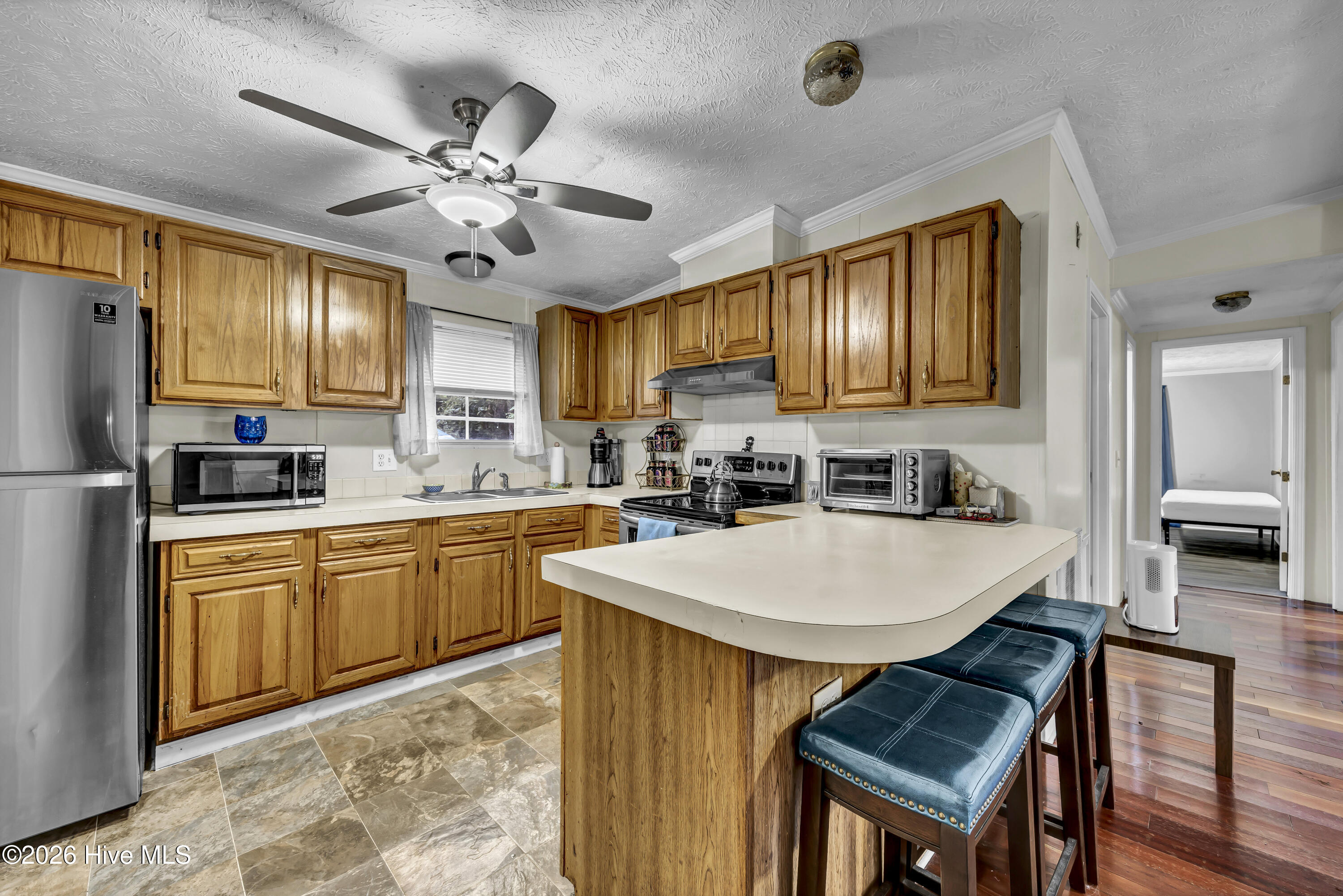 2109 E Lake Shore Drive Property Photo 10