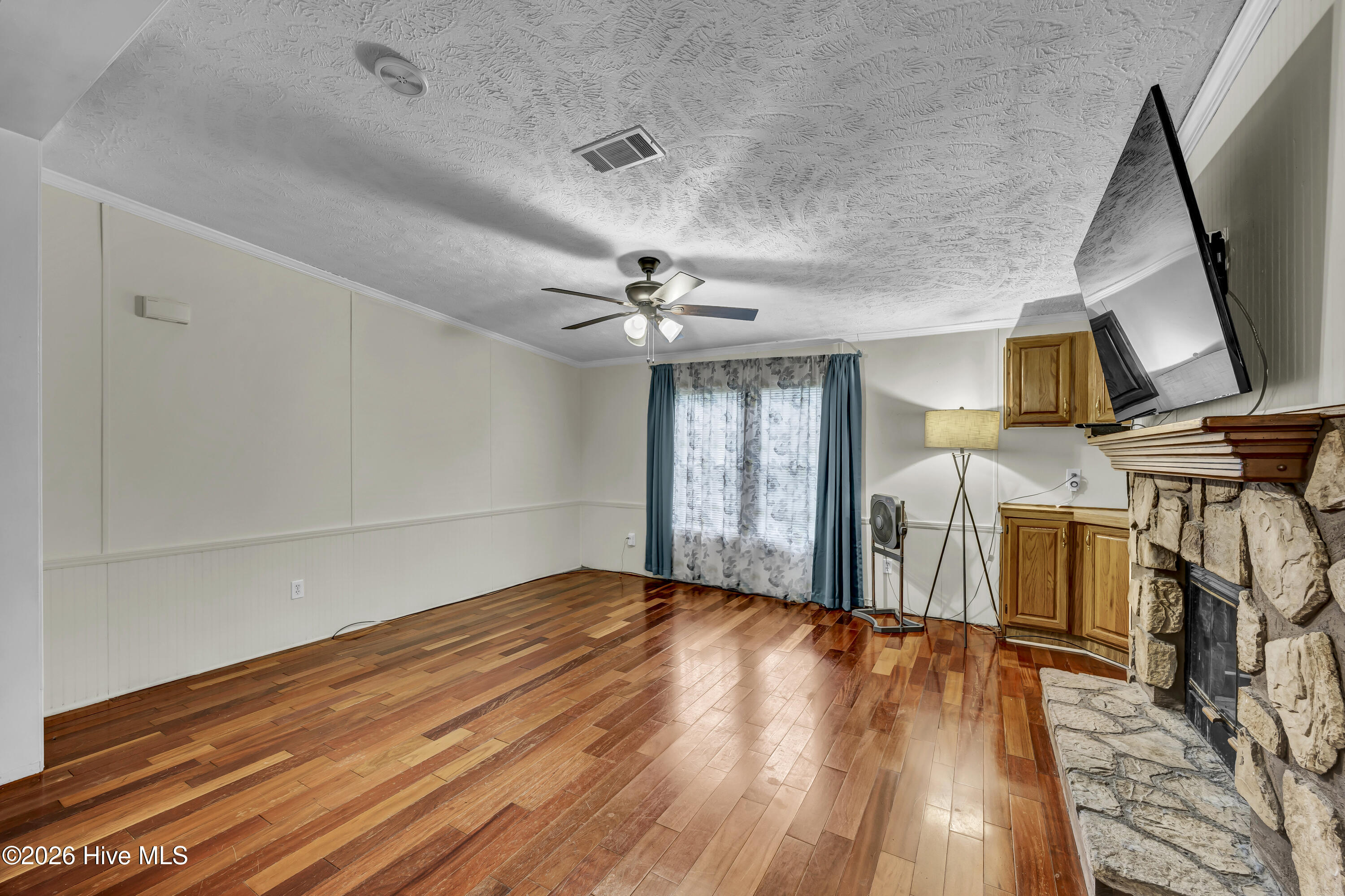 2109 E Lake Shore Drive Property Photo 12