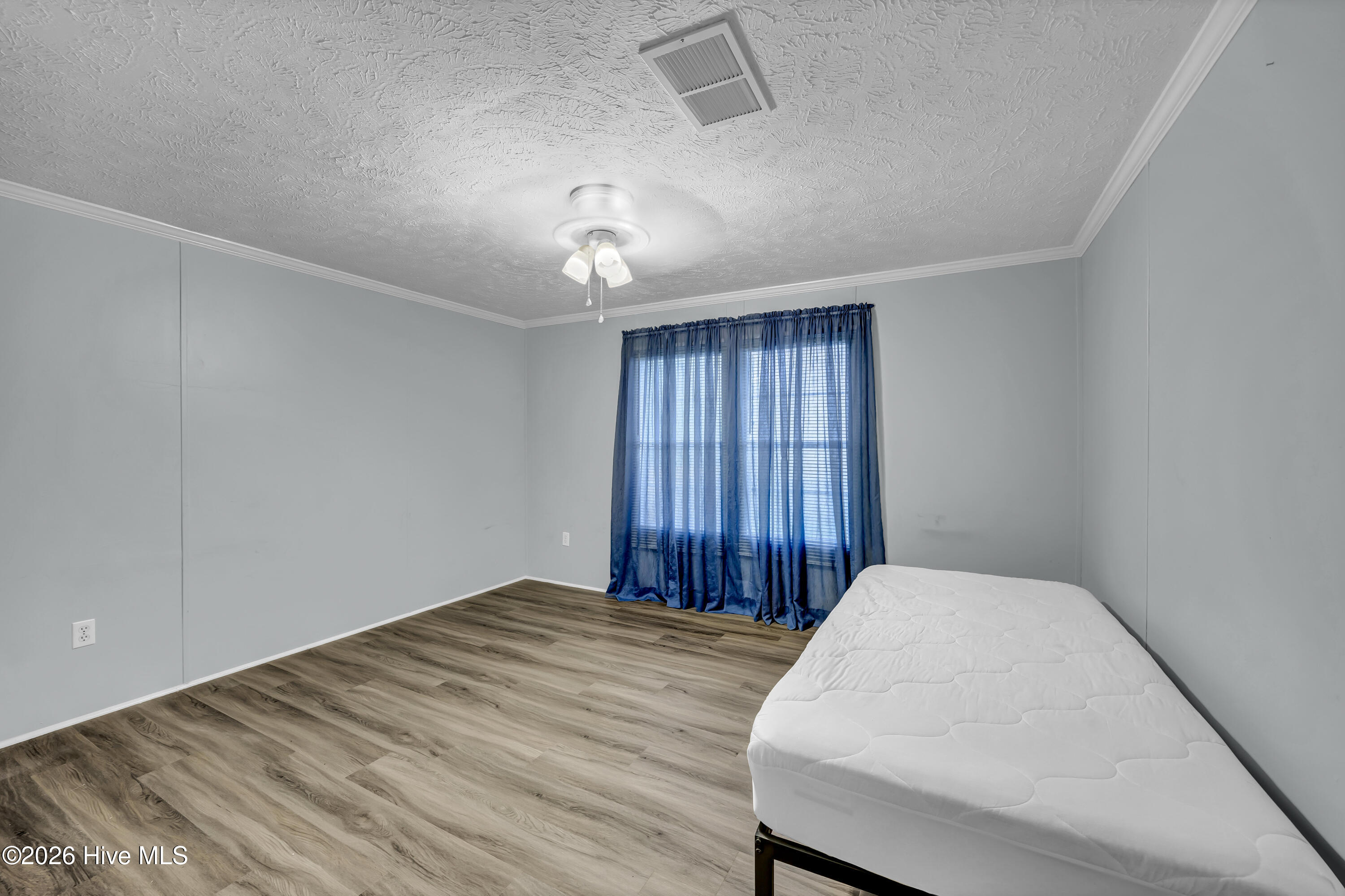2109 E Lake Shore Drive Property Photo 16