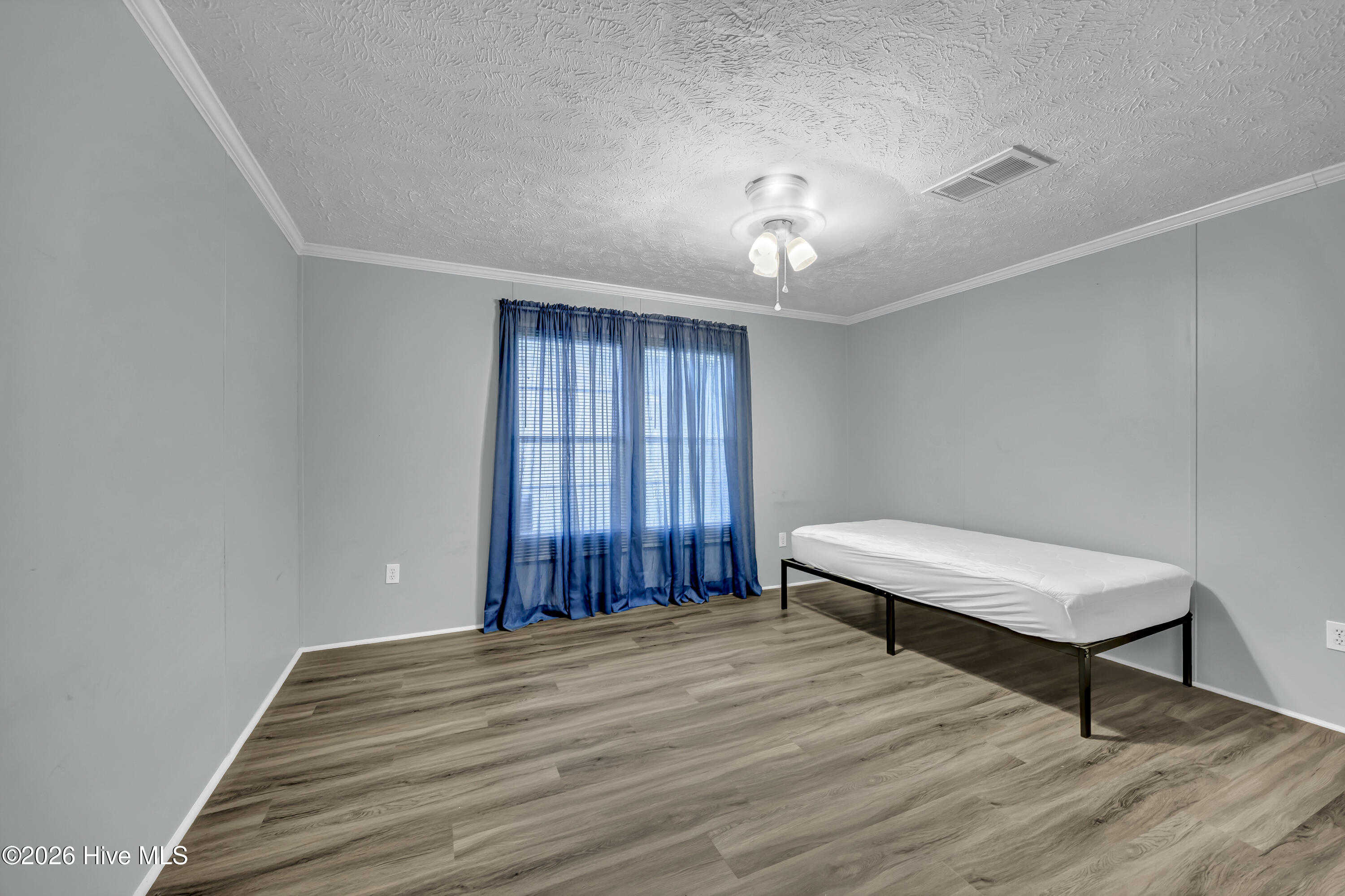 2109 E Lake Shore Drive Property Photo 17
