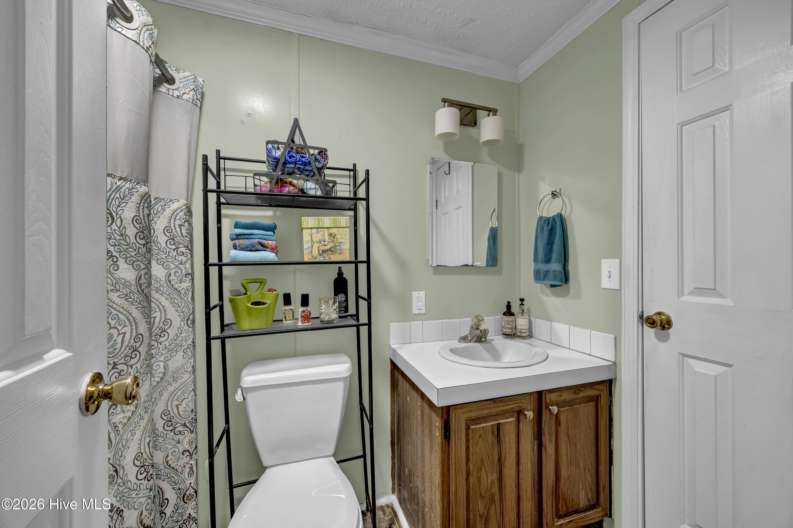 2109 E Lake Shore Drive Property Photo 19