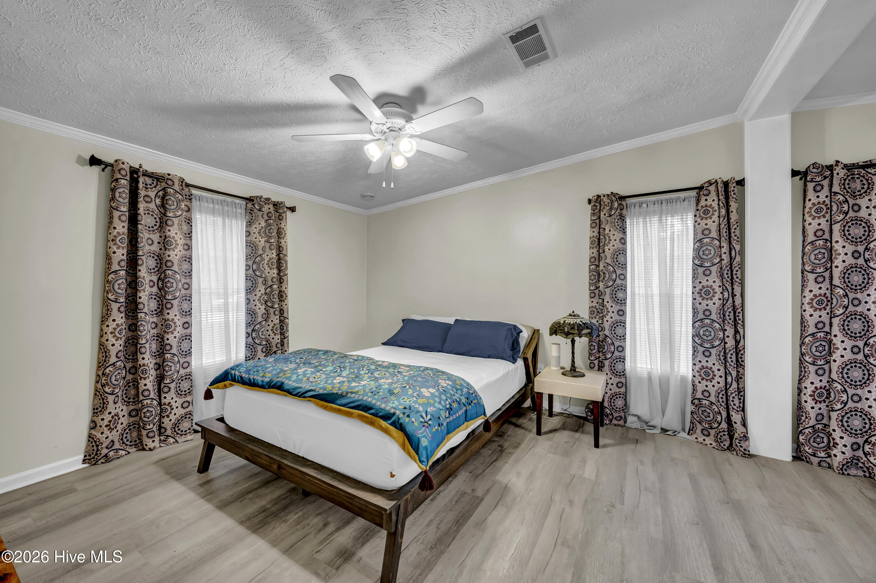 2109 E Lake Shore Drive Property Photo 20