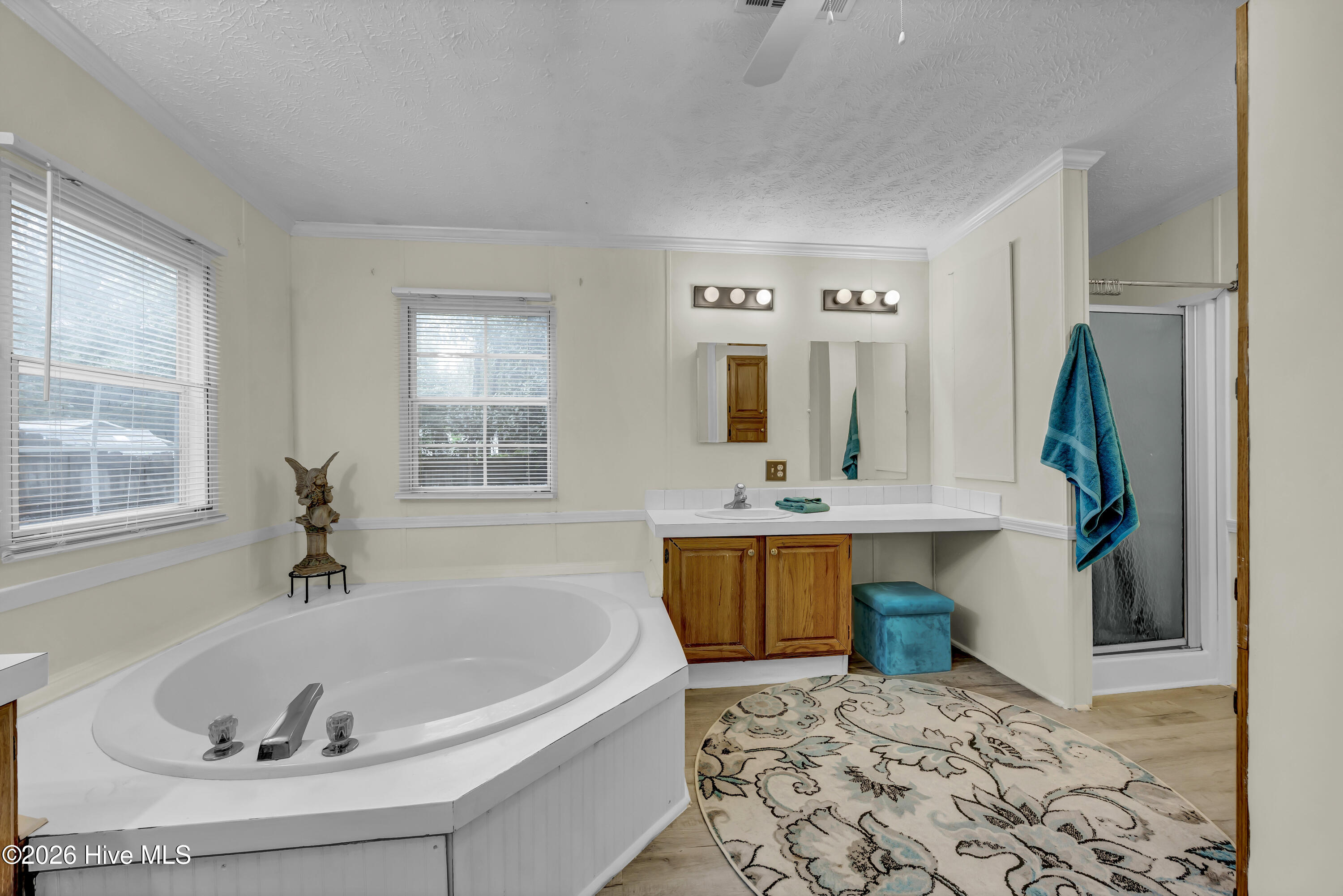 2109 E Lake Shore Drive Property Photo 22