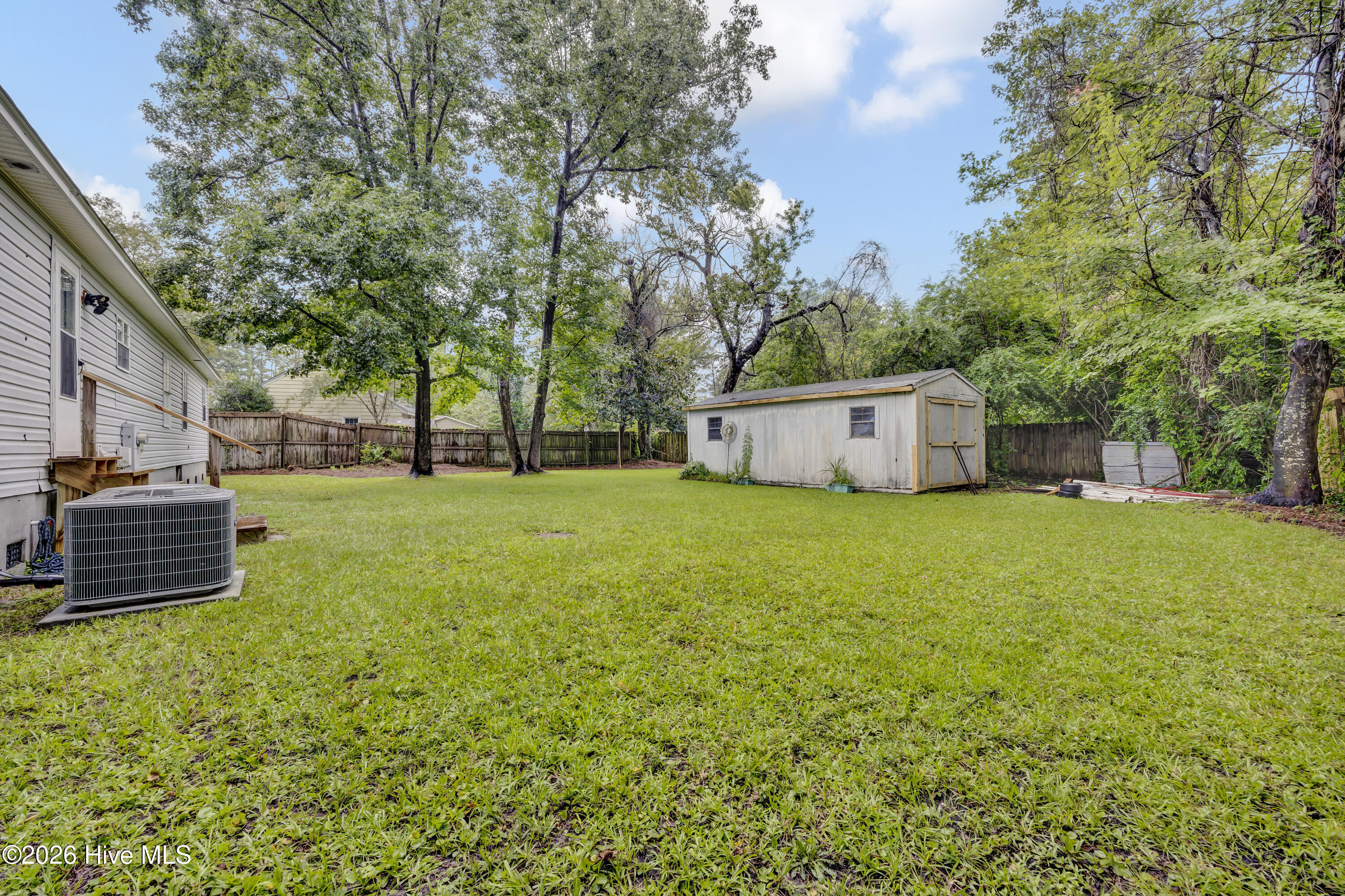 2109 E Lake Shore Drive Property Photo 25