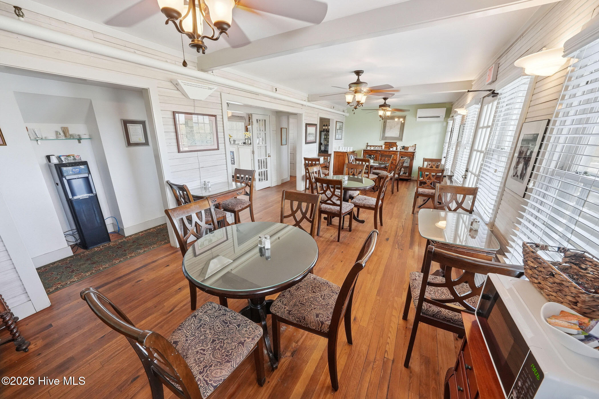 6715 S Croatan Highway Property Photo 11