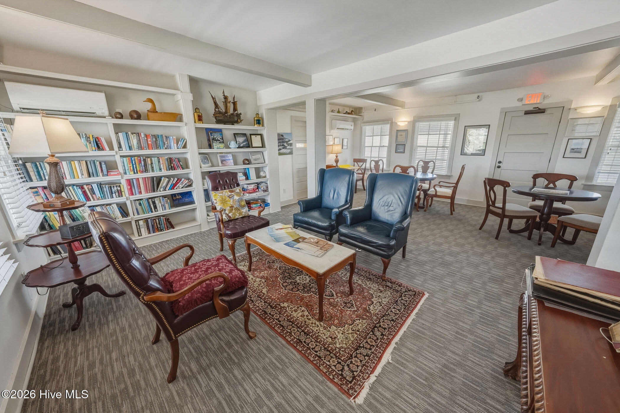 6715 S Croatan Highway Property Photo 13