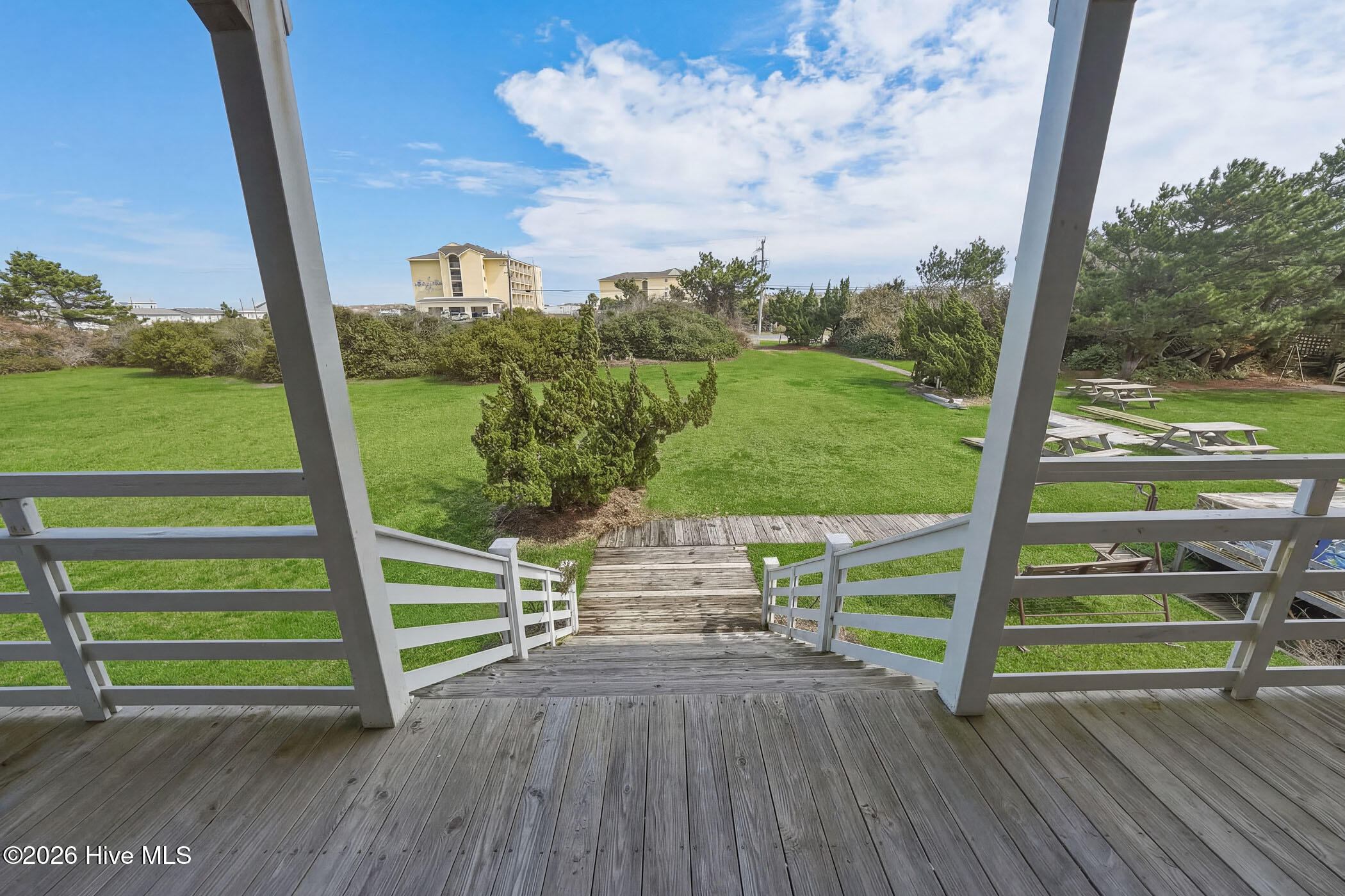 6715 S Croatan Highway Property Photo 18