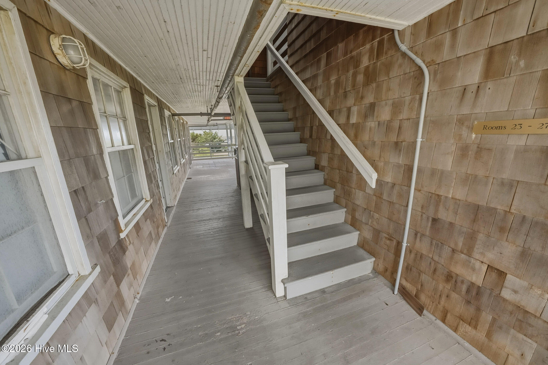 6715 S Croatan Highway Property Photo 25
