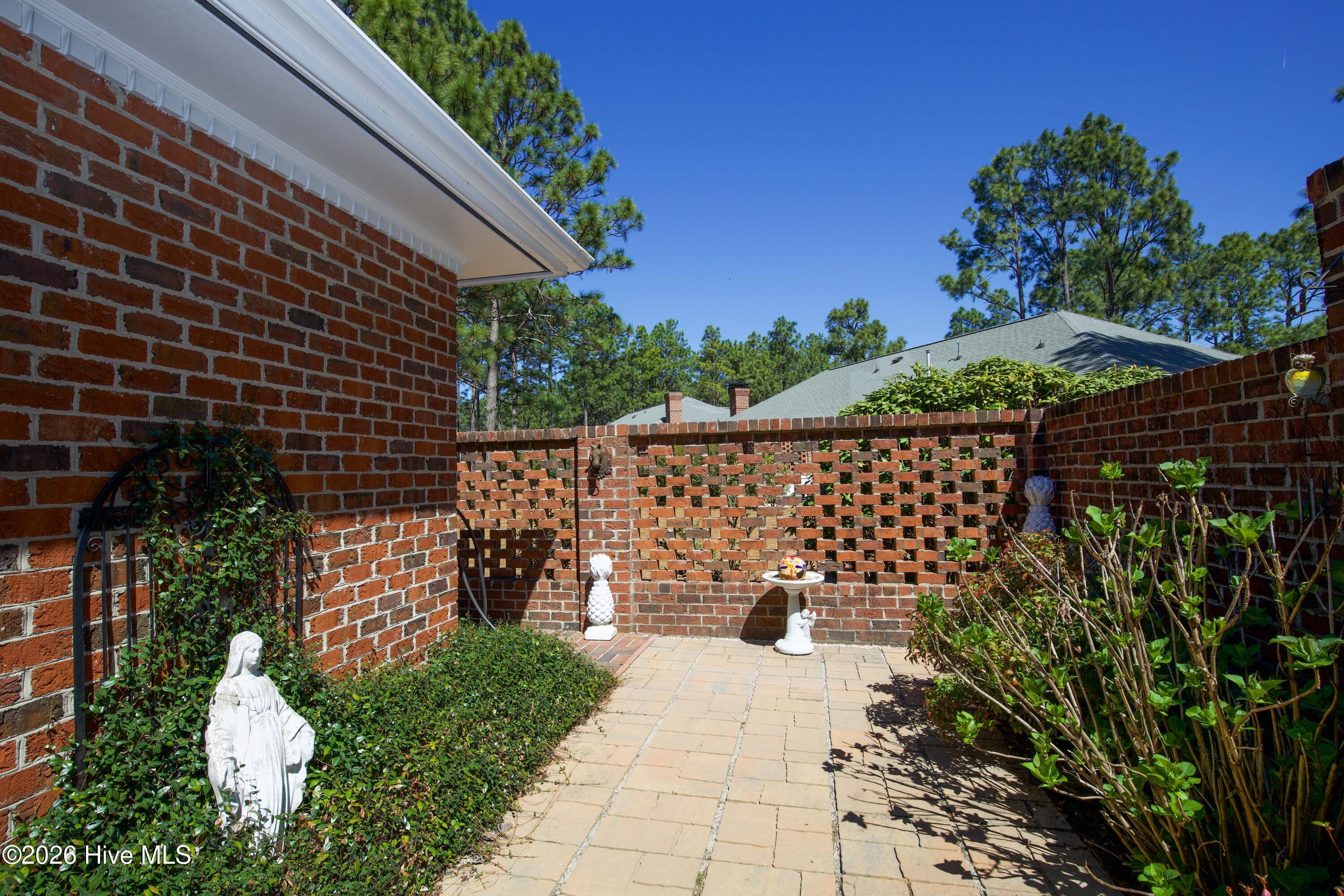 3 Drayton Court Property Photo 36