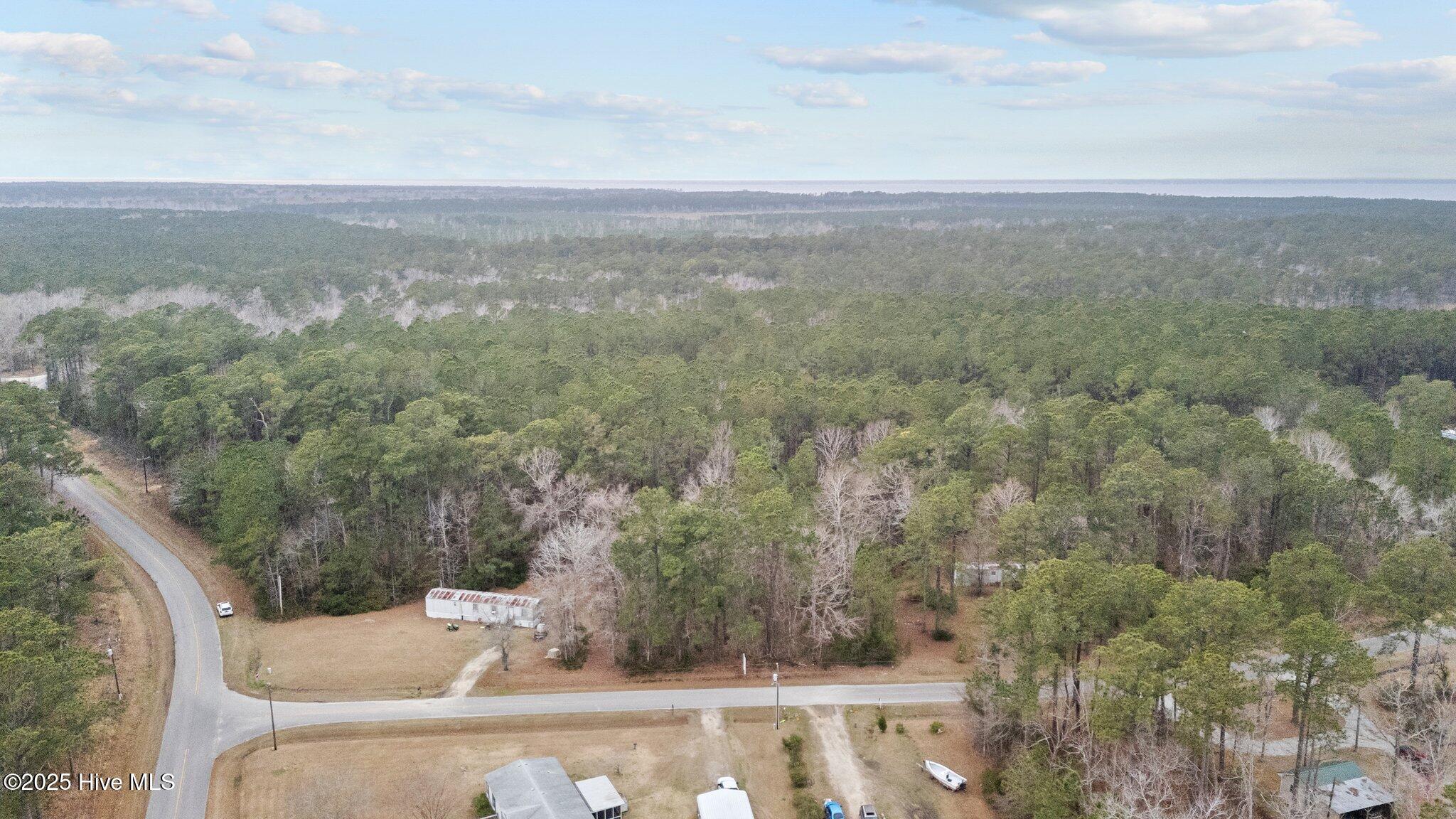 117 Deer Trail Property Photo 3