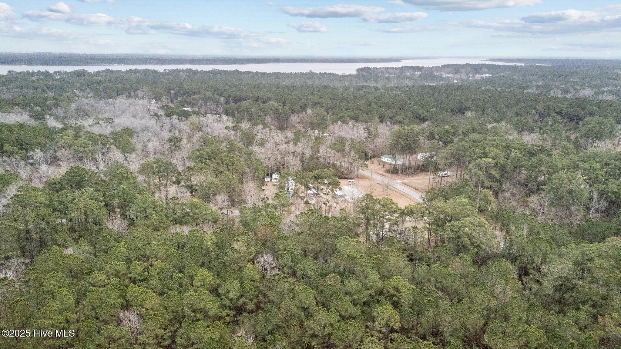 117 Deer Trail Property Photo 7