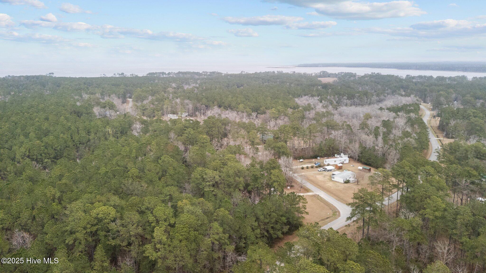 117 Deer Trail Property Photo 11