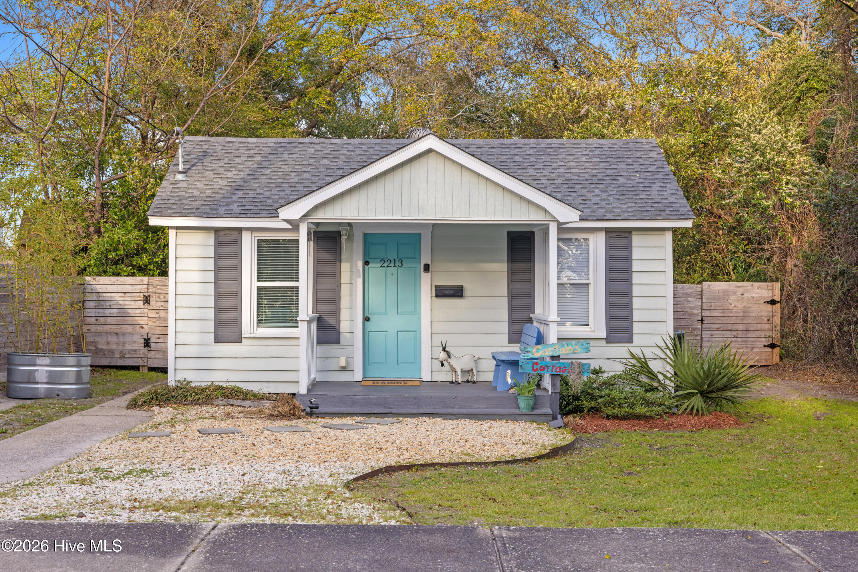2213 Washington Street Property Photo 1