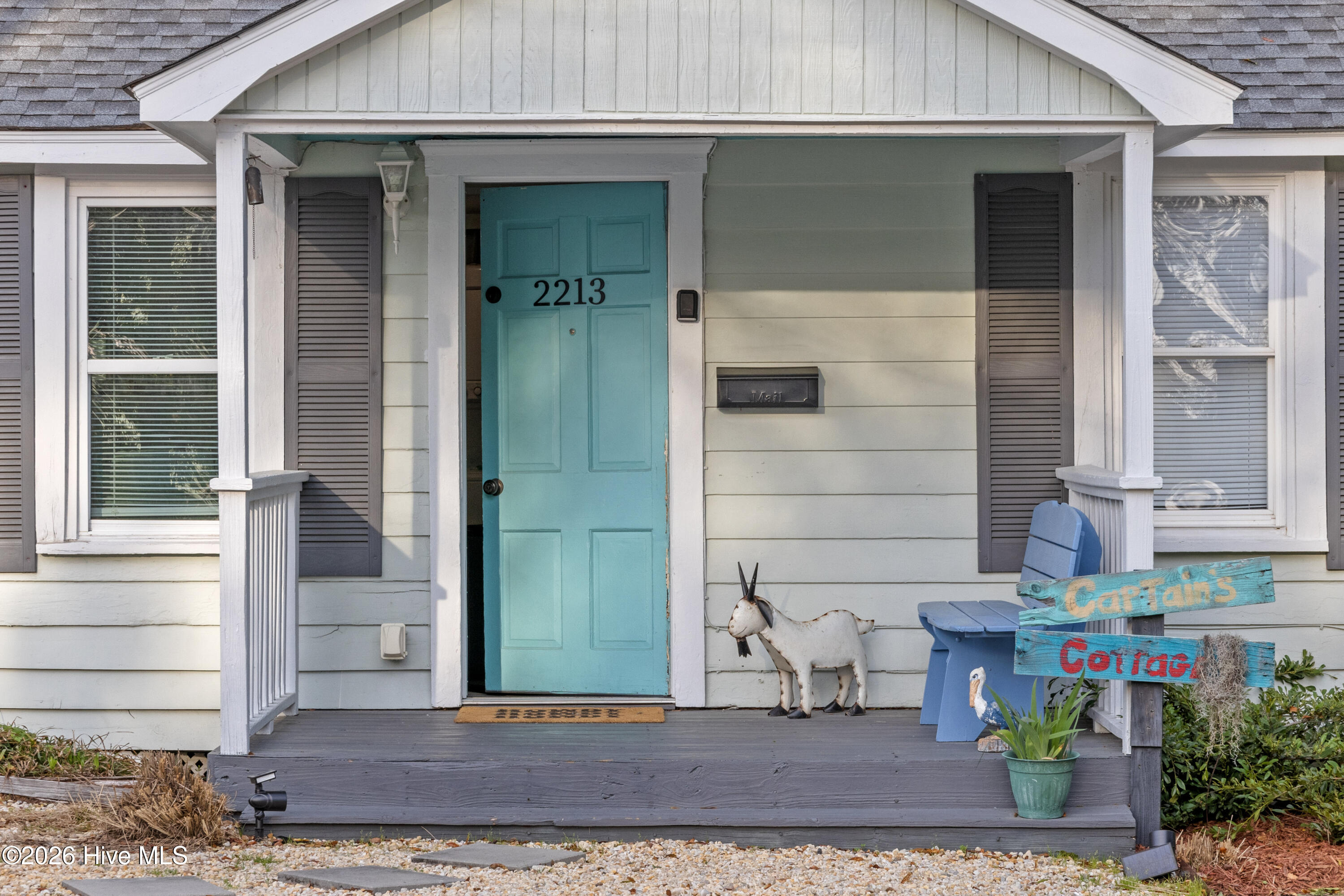 2213 Washington Street Property Photo 2