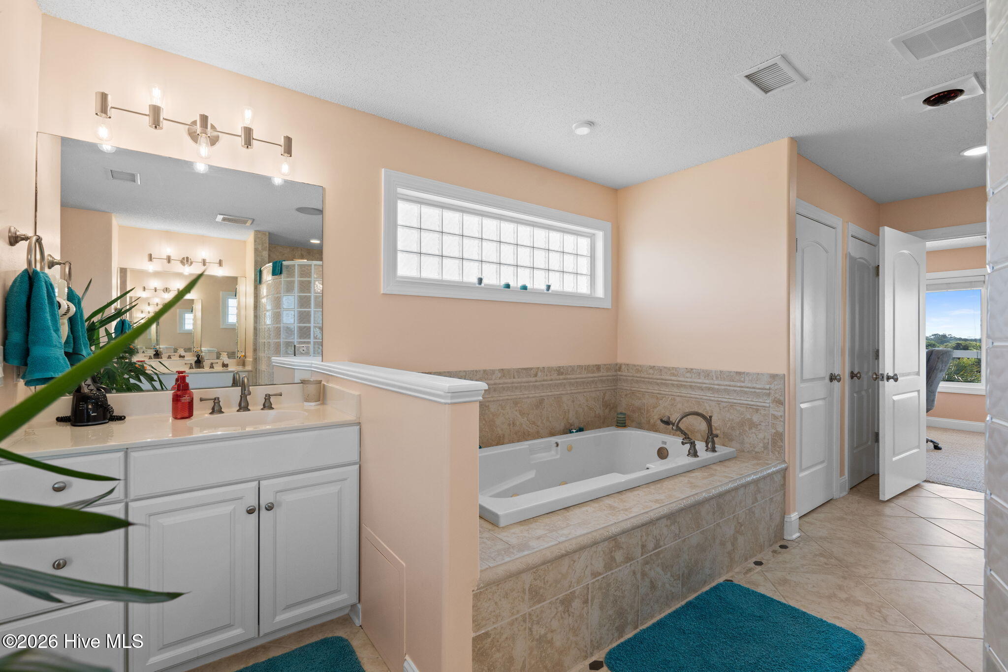 128 Blockade Runner Drive Property Photo 23