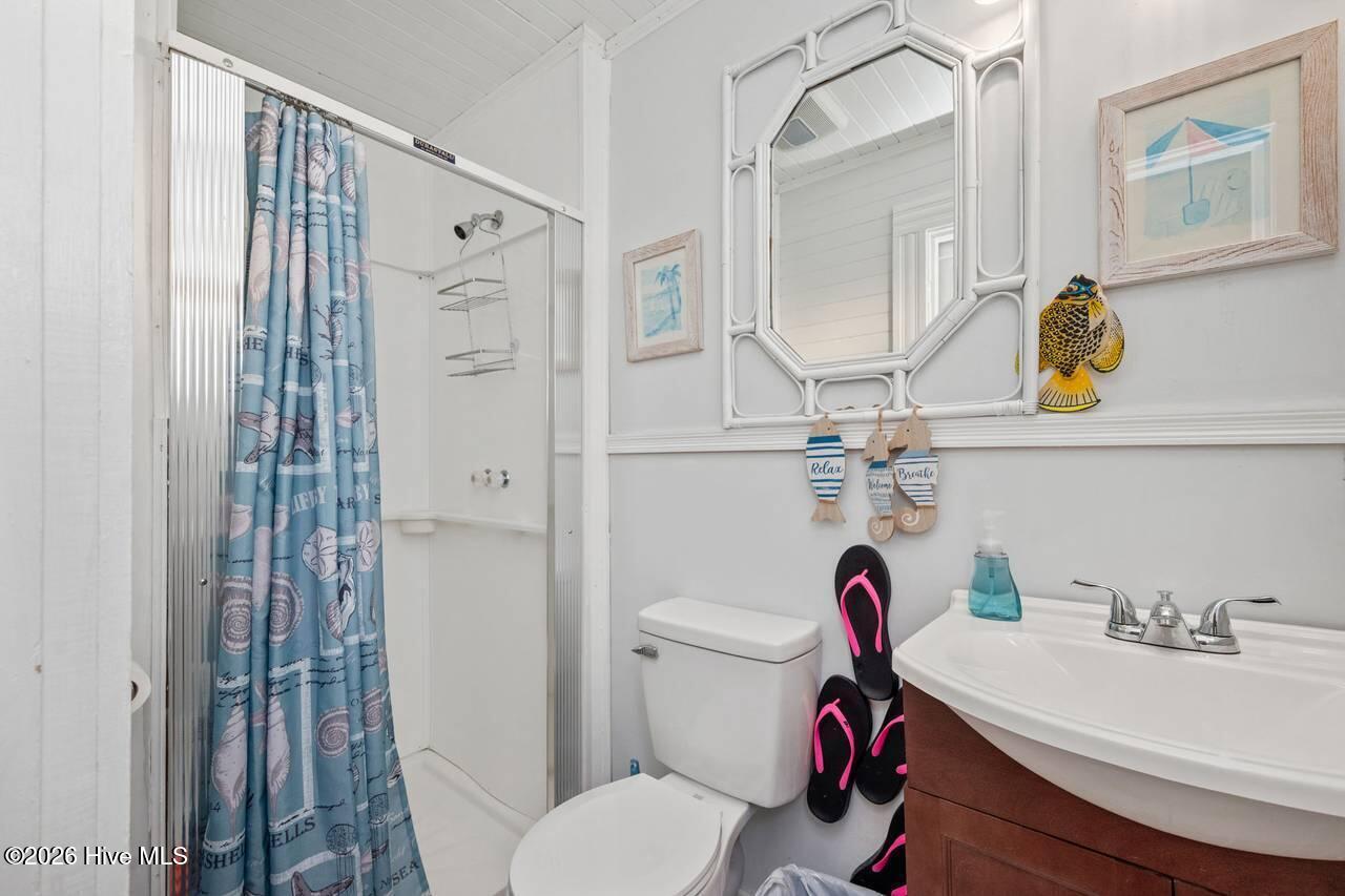 3016 W Beach Drive Property Photo 30