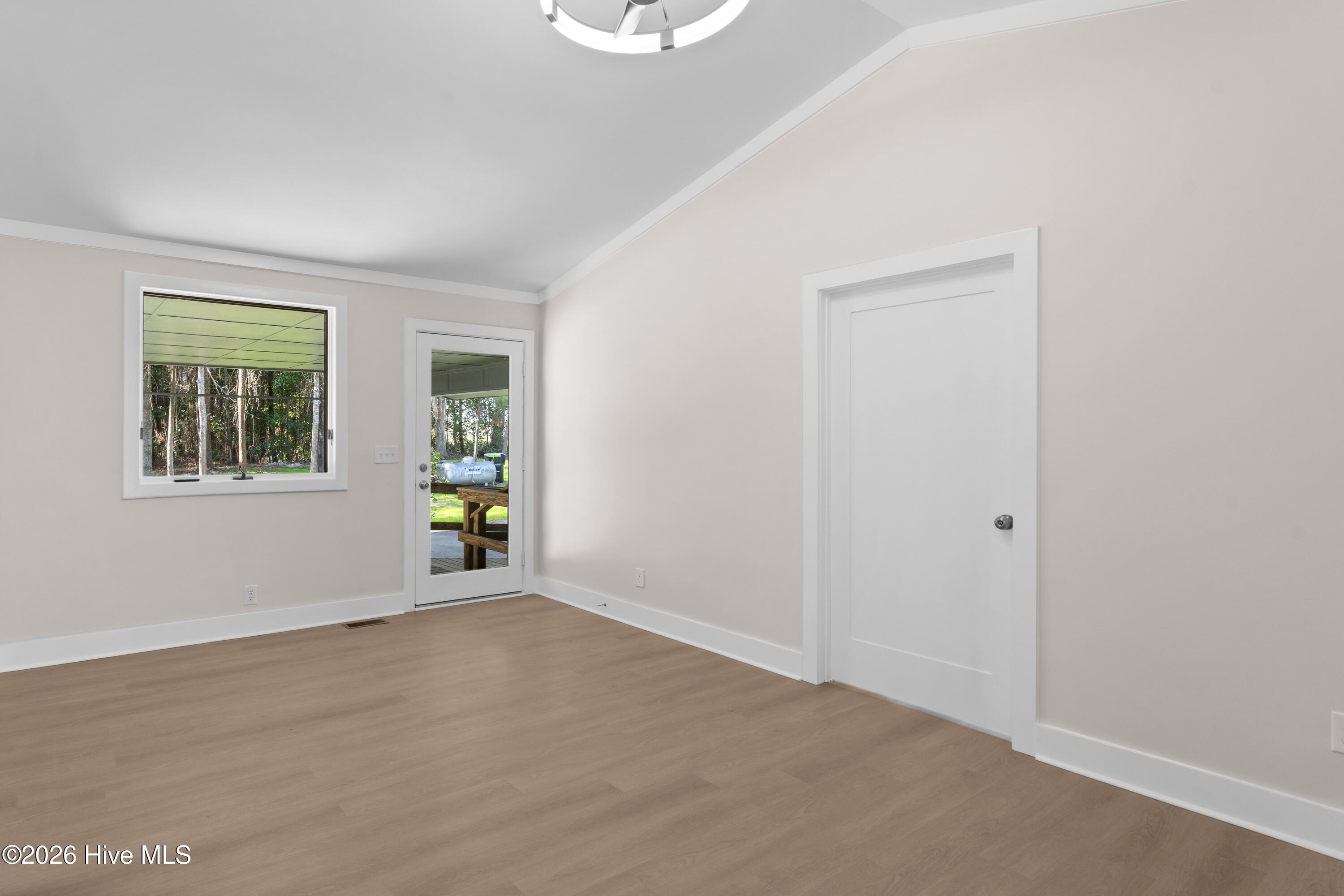 1000 Pine Street Property Photo 52
