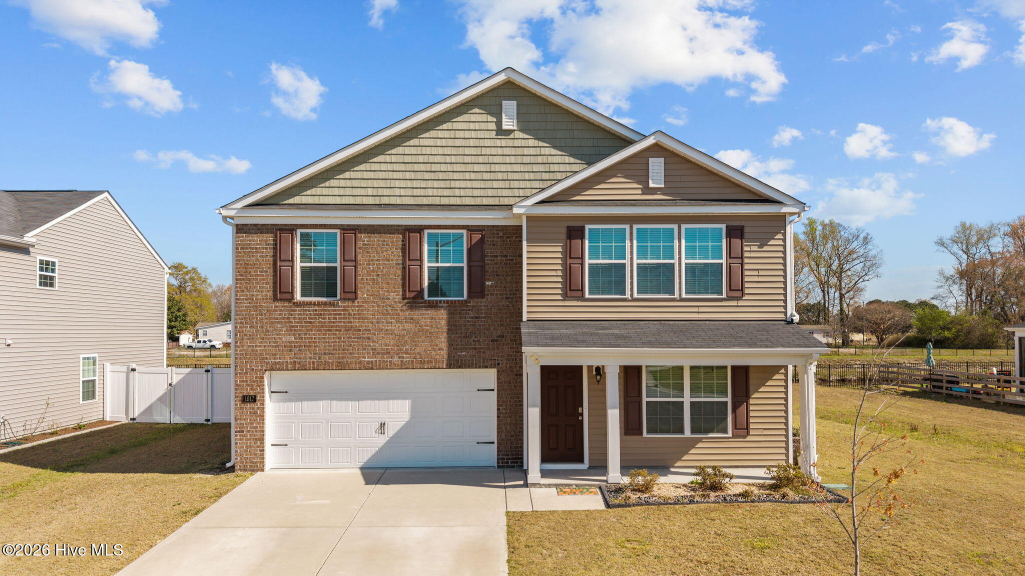 1917 Rolling Meadows Drive Property Photo 2