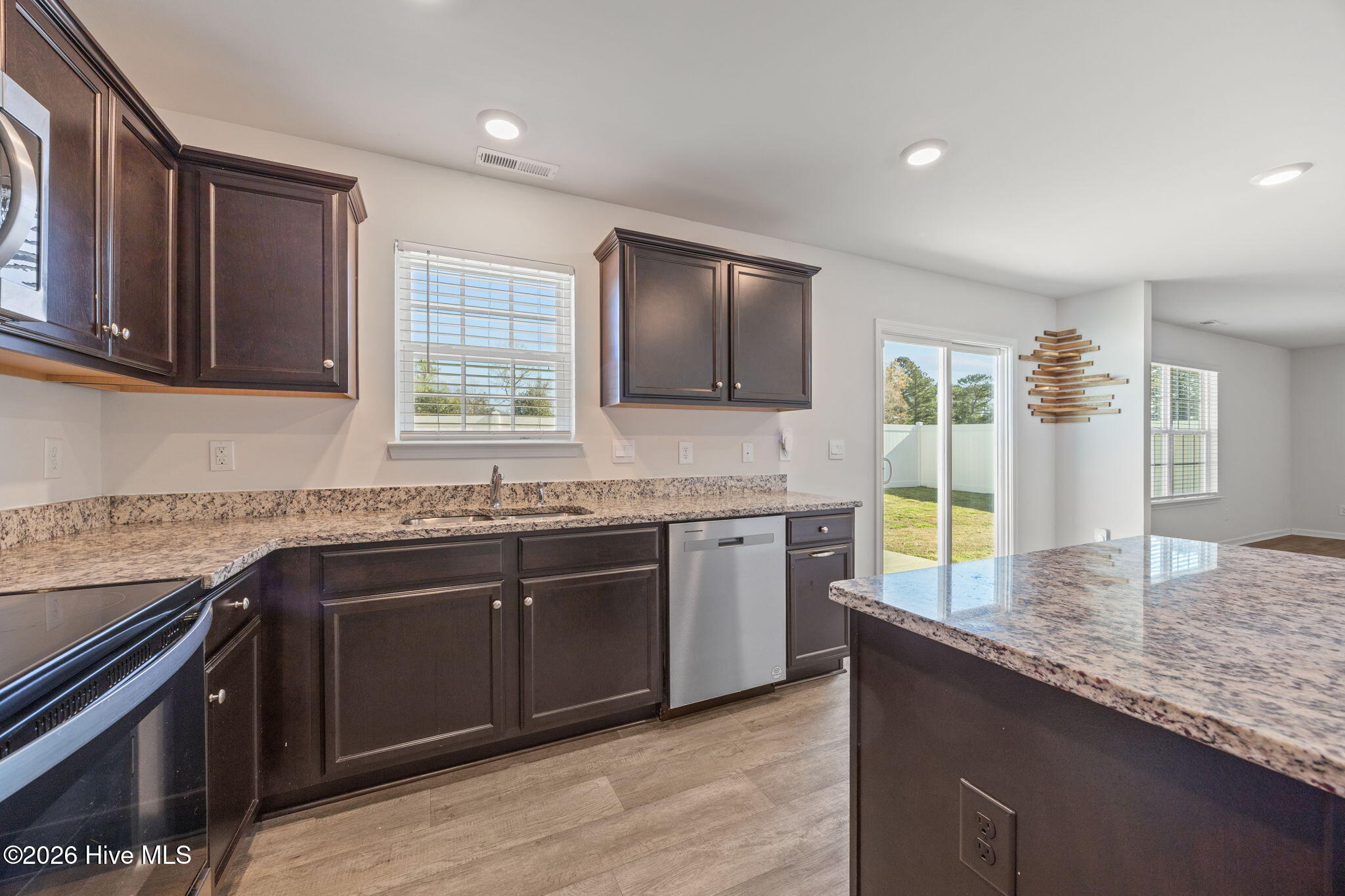 1917 Rolling Meadows Drive Property Photo 35
