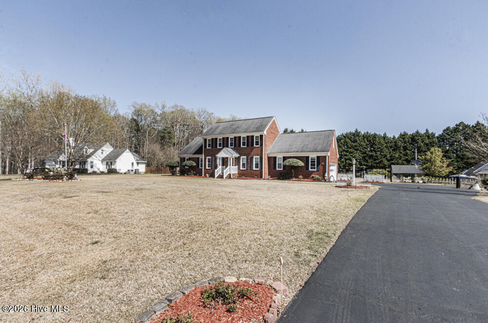 1477 New Castle Court Property Photo 4