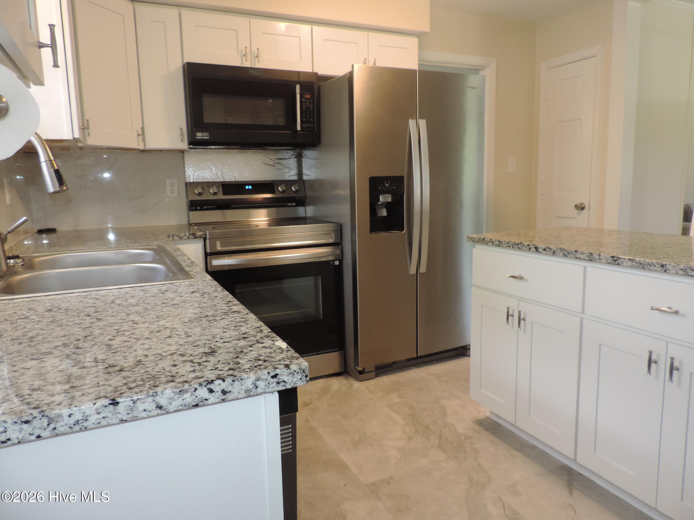 209 Shoreline Drive Property Photo 5