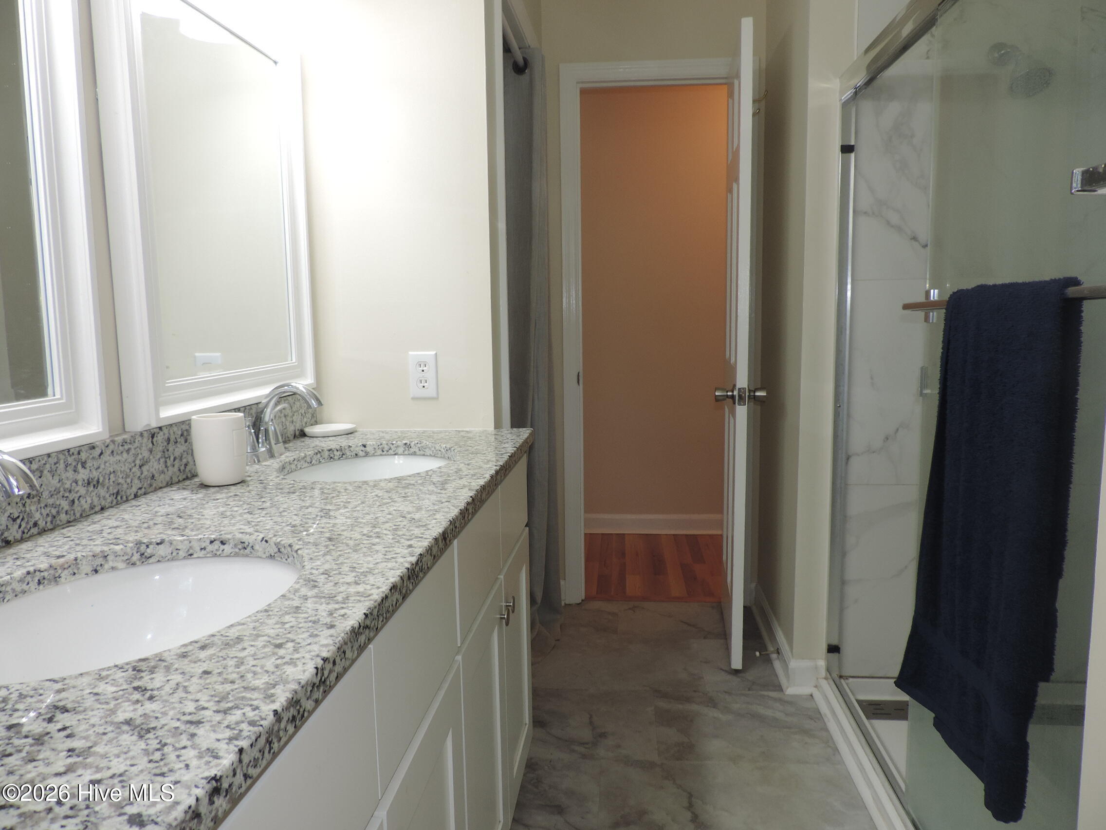 209 Shoreline Drive Property Photo 8