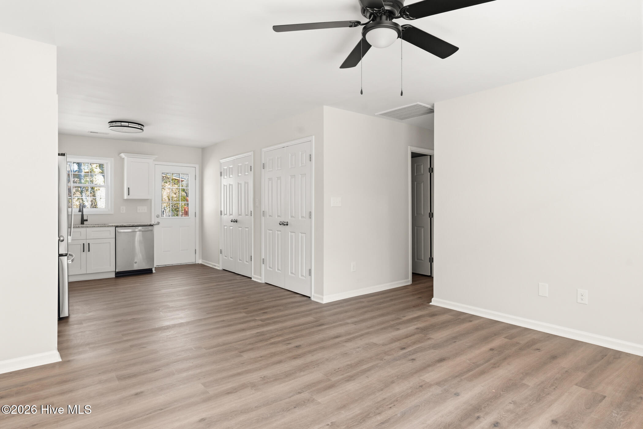 1811 Sunset Belt Property Photo 4