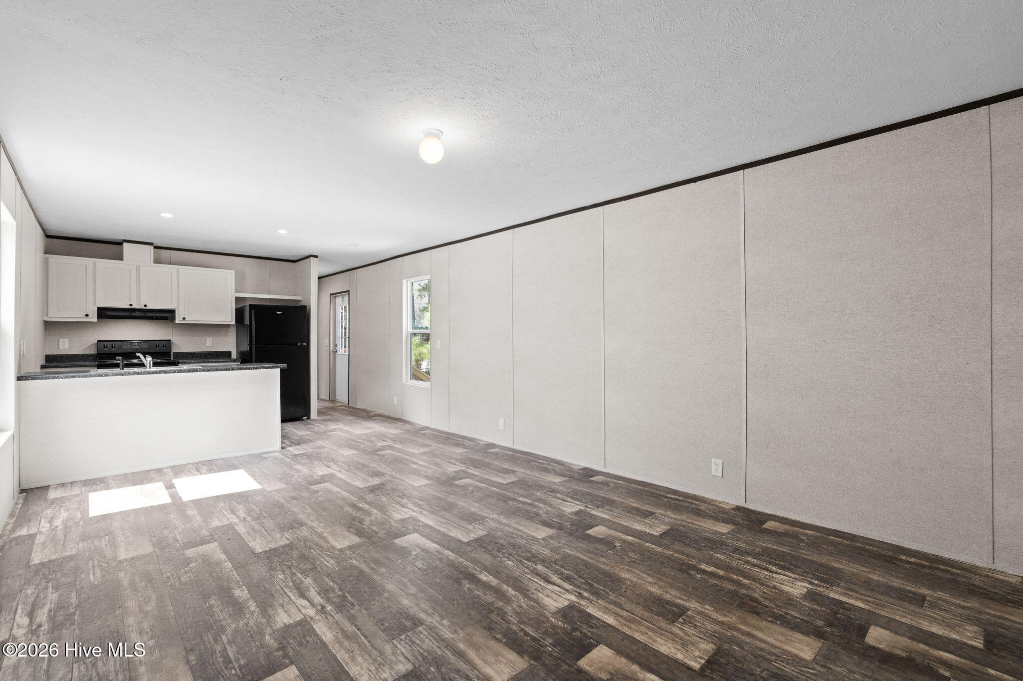 1396 Stanley Road Sw Property Photo 4