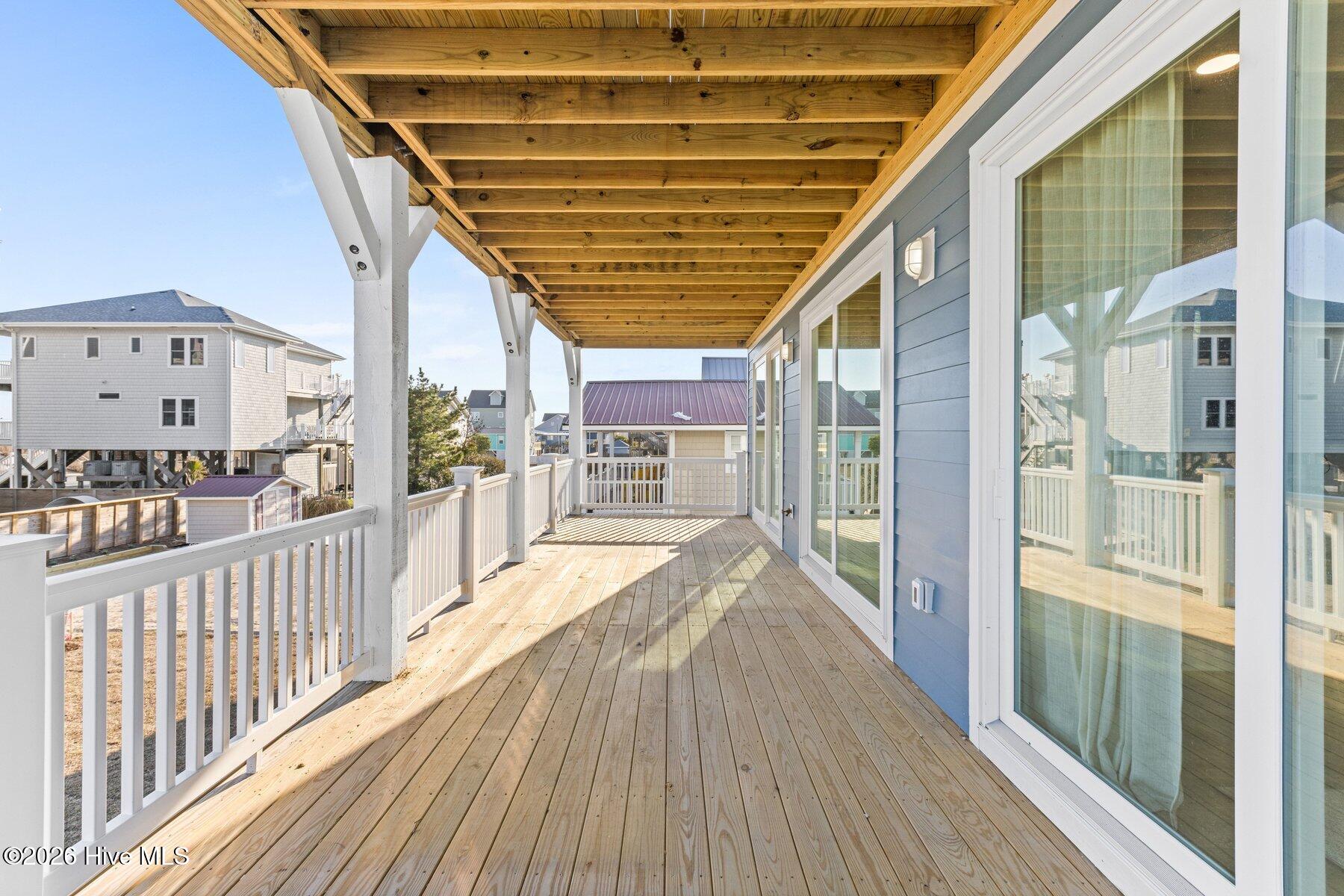 1826 N New River Drive Property Photo 13