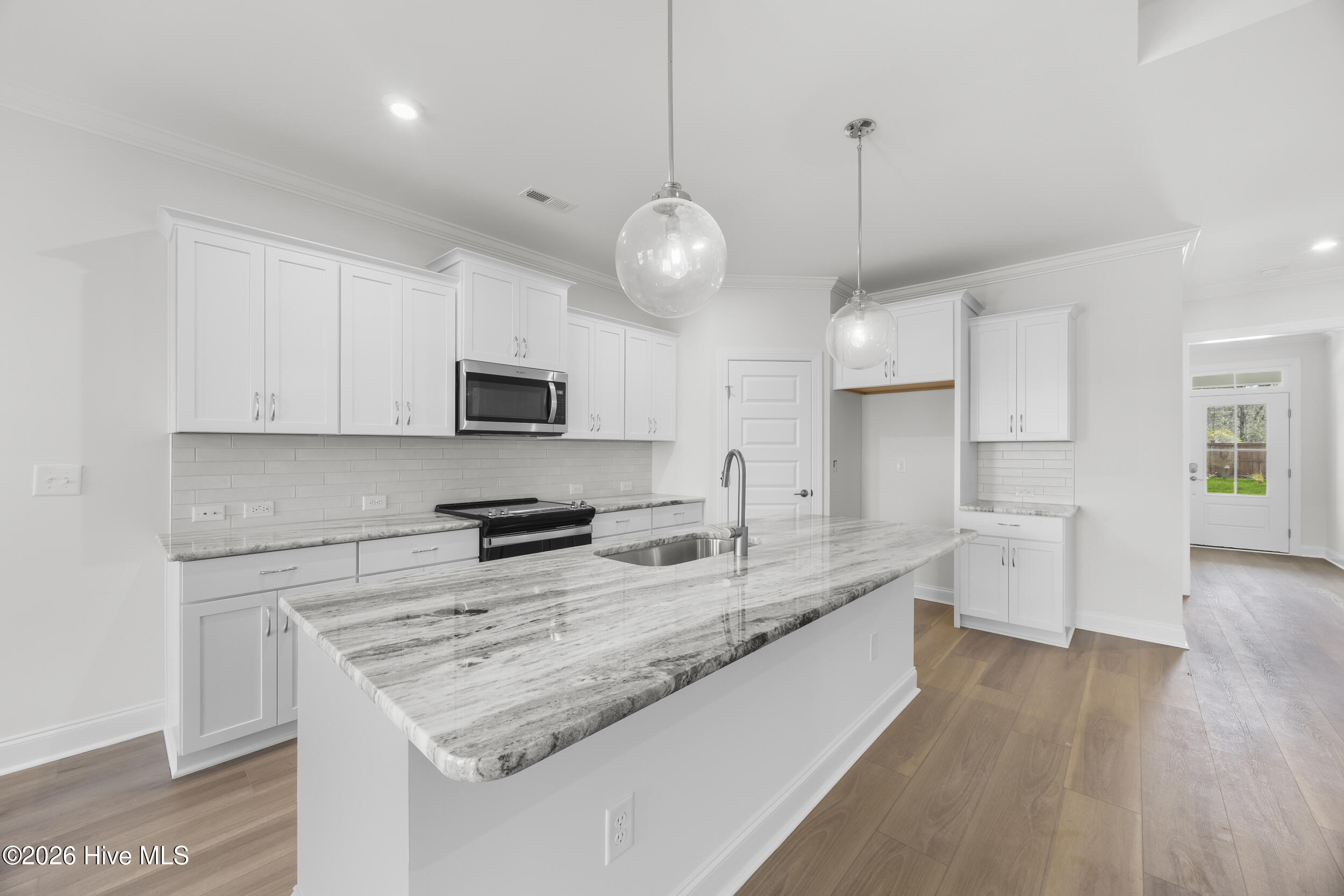 7053 Marsh Shore Point Property Photo 14