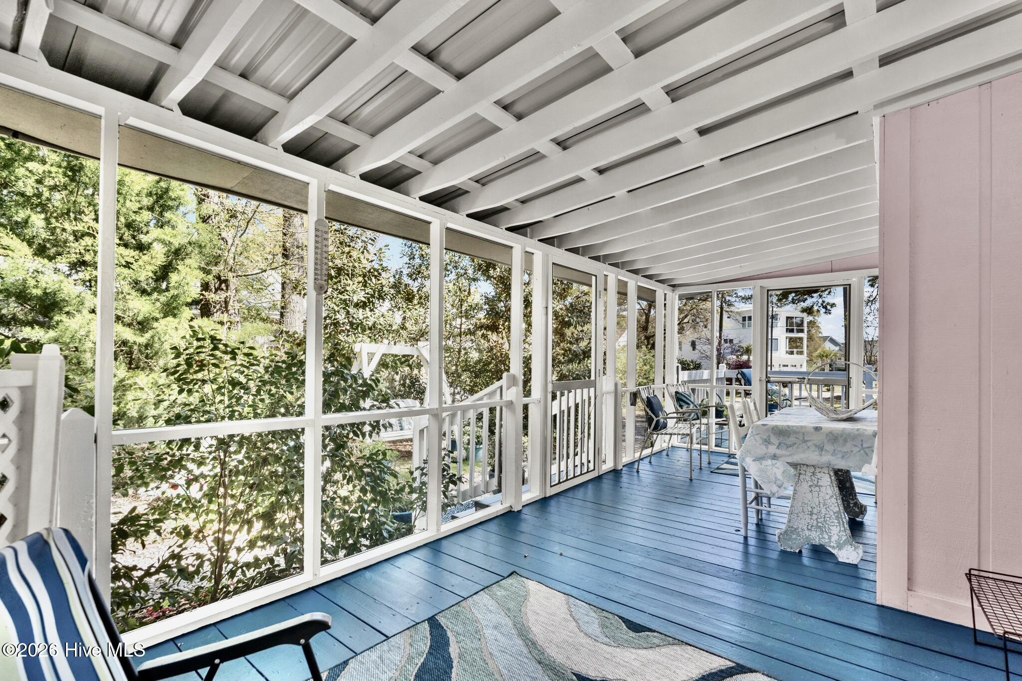 515 Shoreline Drive E Property Photo 25