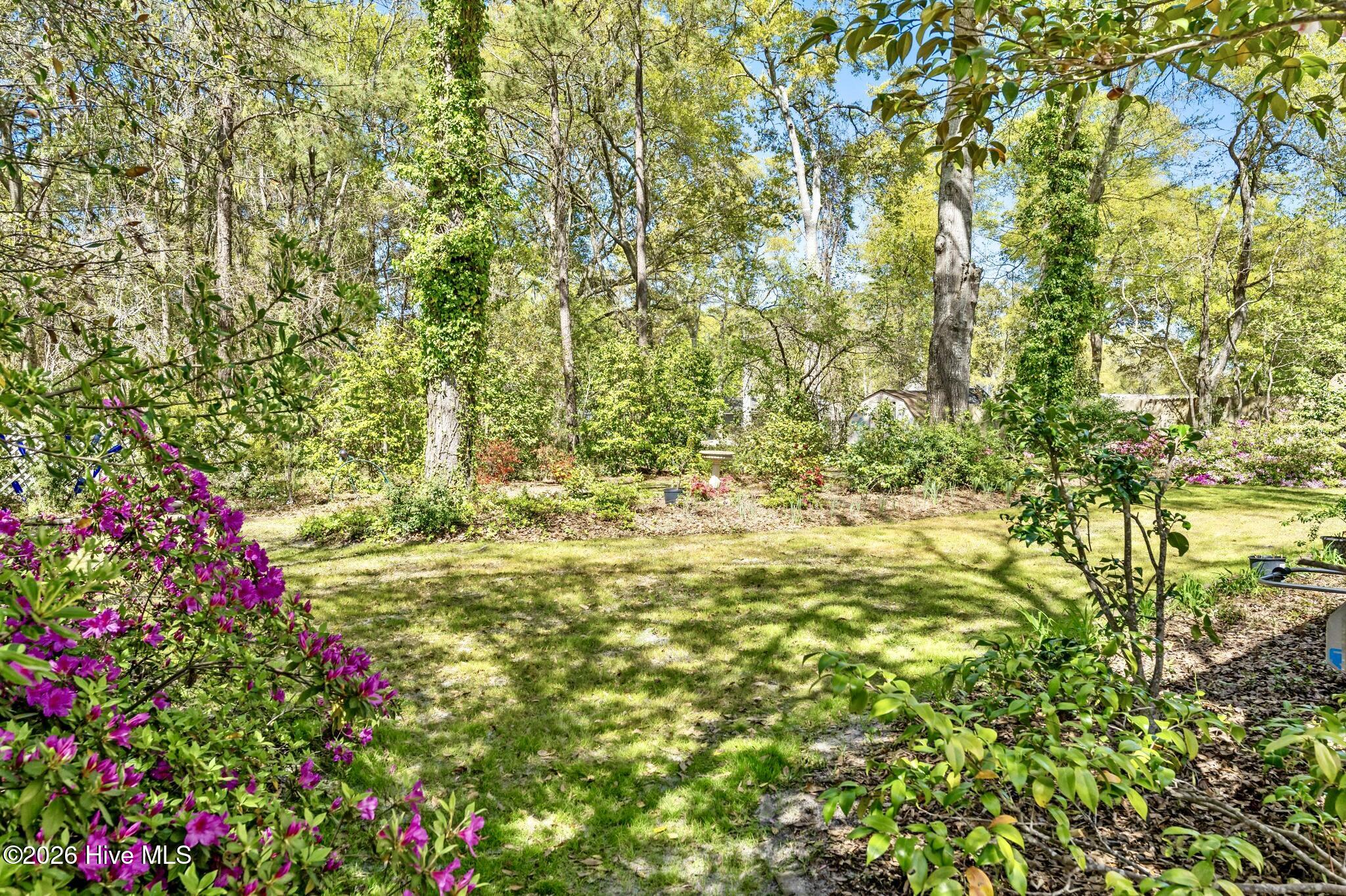 515 Shoreline Drive E Property Photo 29