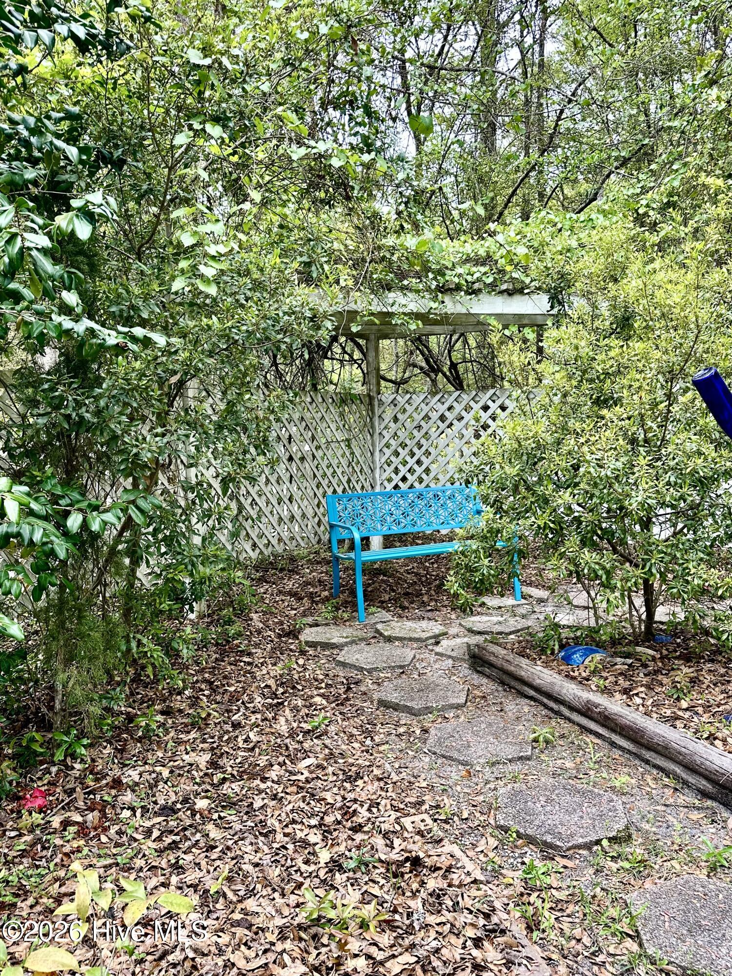 515 Shoreline Drive E Property Photo 31