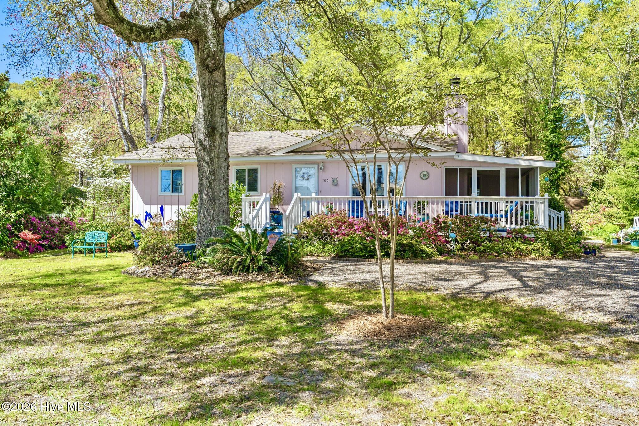 515 Shoreline Drive E Property Photo 48