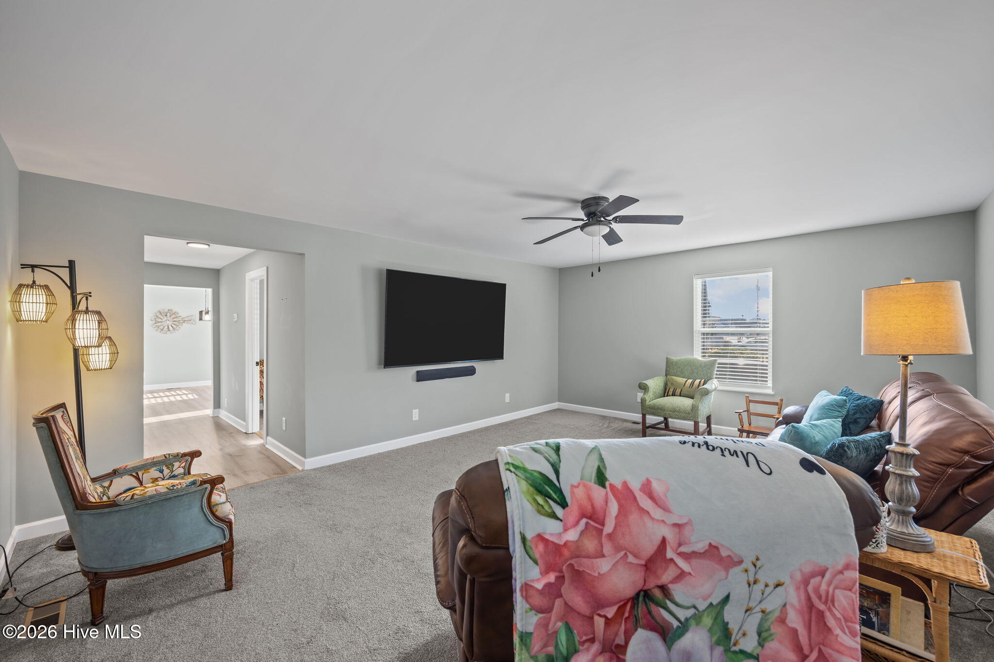 391 Second Street Property Photo 3