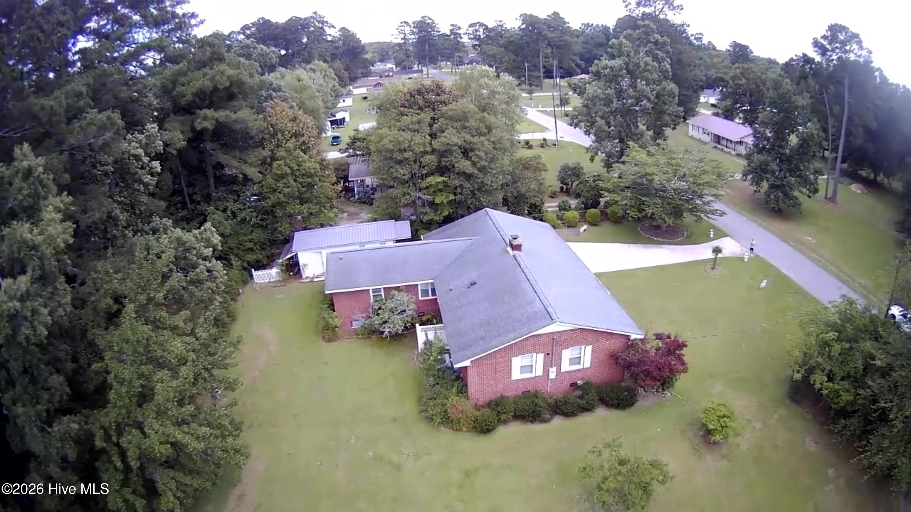 214 E Bladen Street Property Photo 3