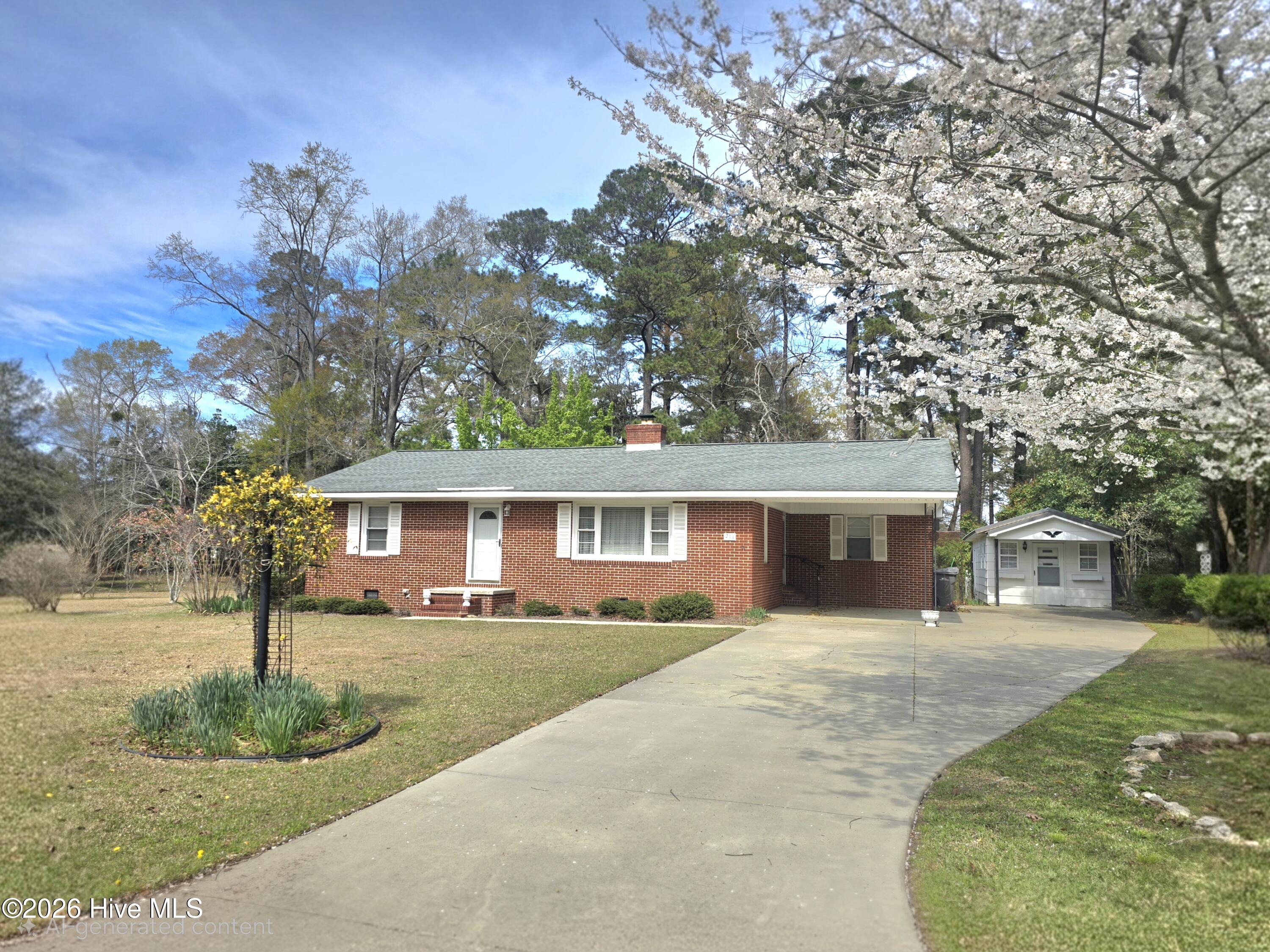 214 E Bladen Street Property Photo 7
