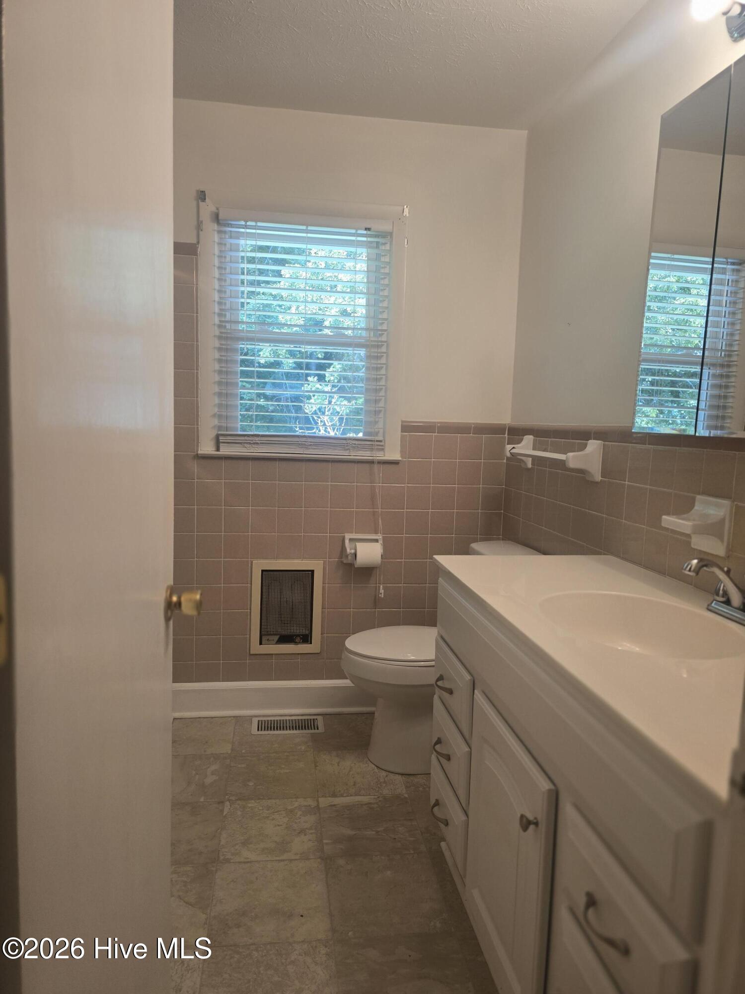 214 E Bladen Street Property Photo 35
