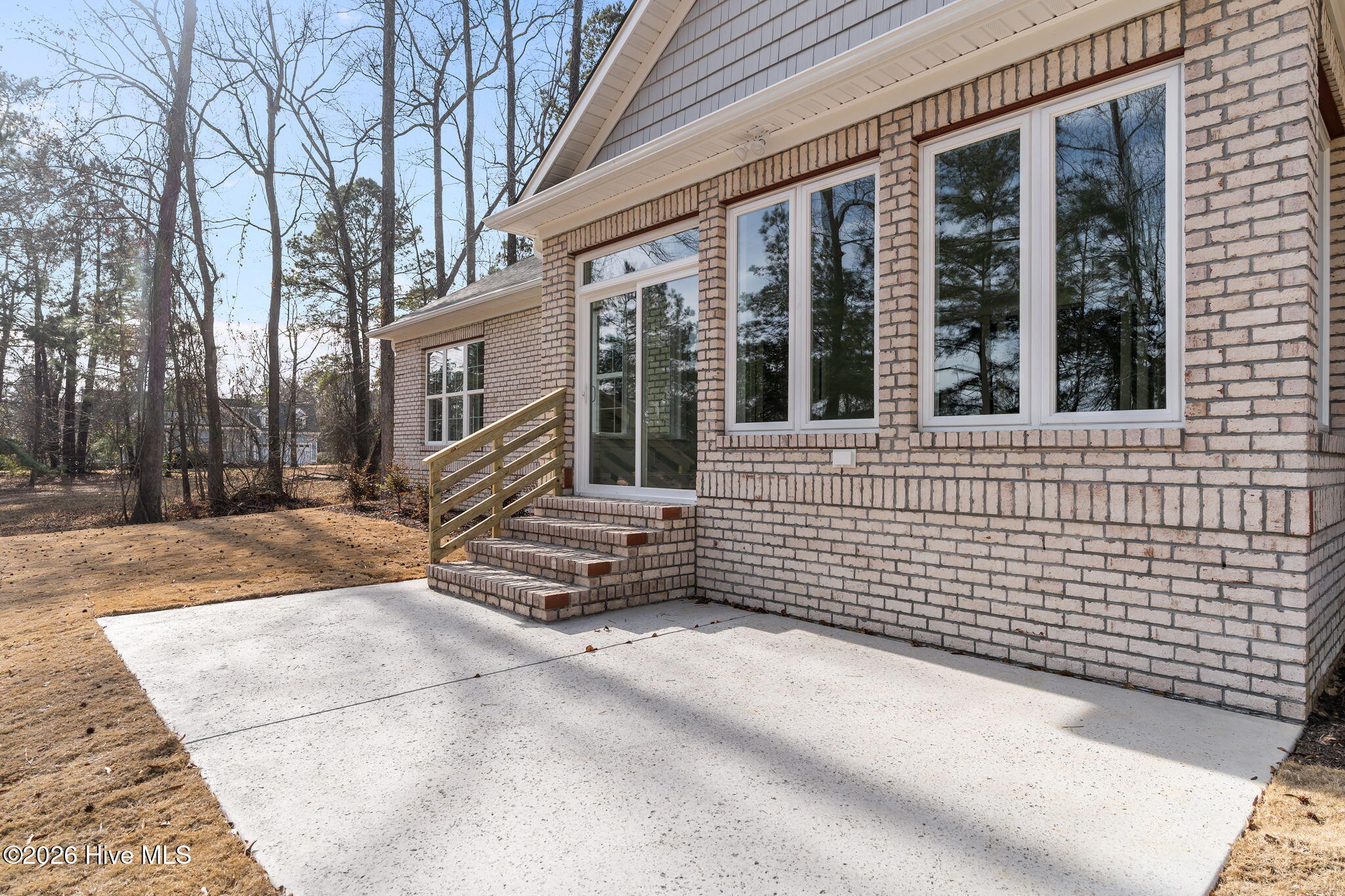 193 E Winding Way Property Photo 43