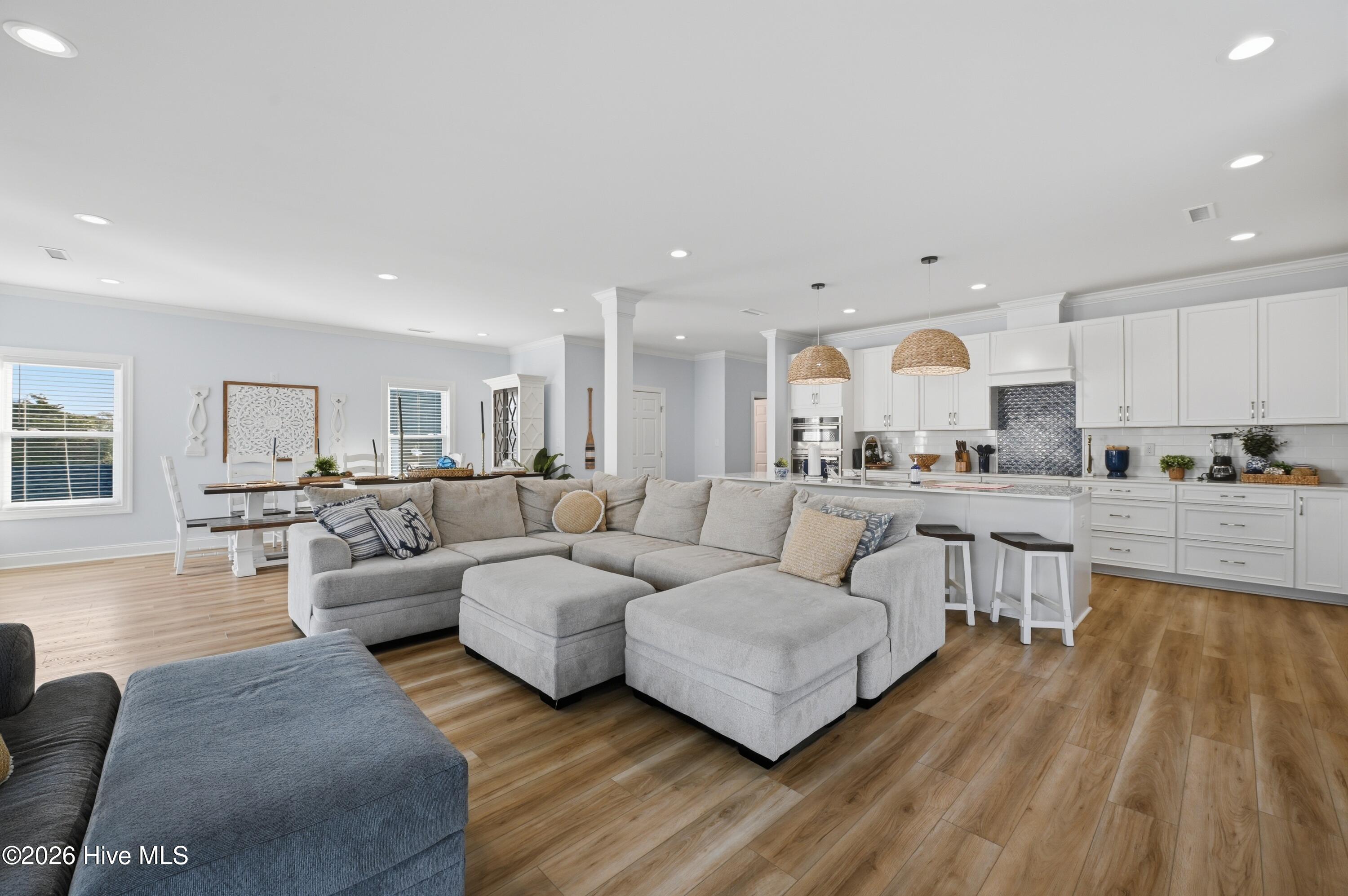 1617 S Shore Drive Property Photo 13